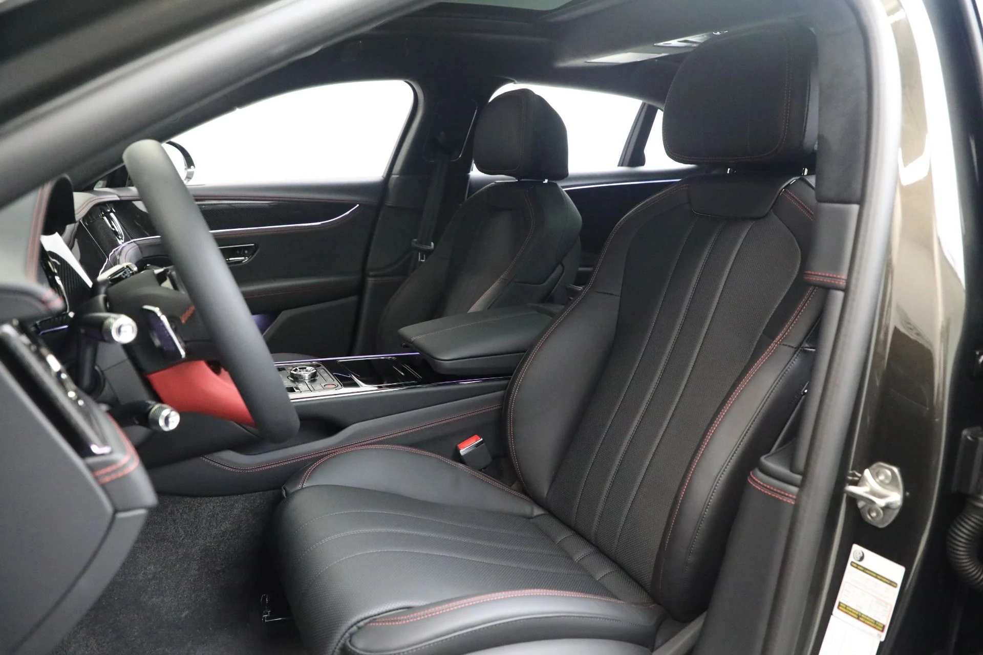 mph020_968612958_New_2025_Bentley_Flying_Spur_Black_Edition_6d0644ff23