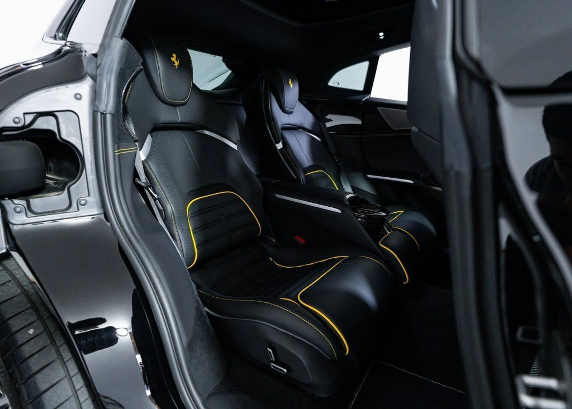 mph020_972350209_c3736f27c70edb4aa116e8fedac5e317_52a14a611a