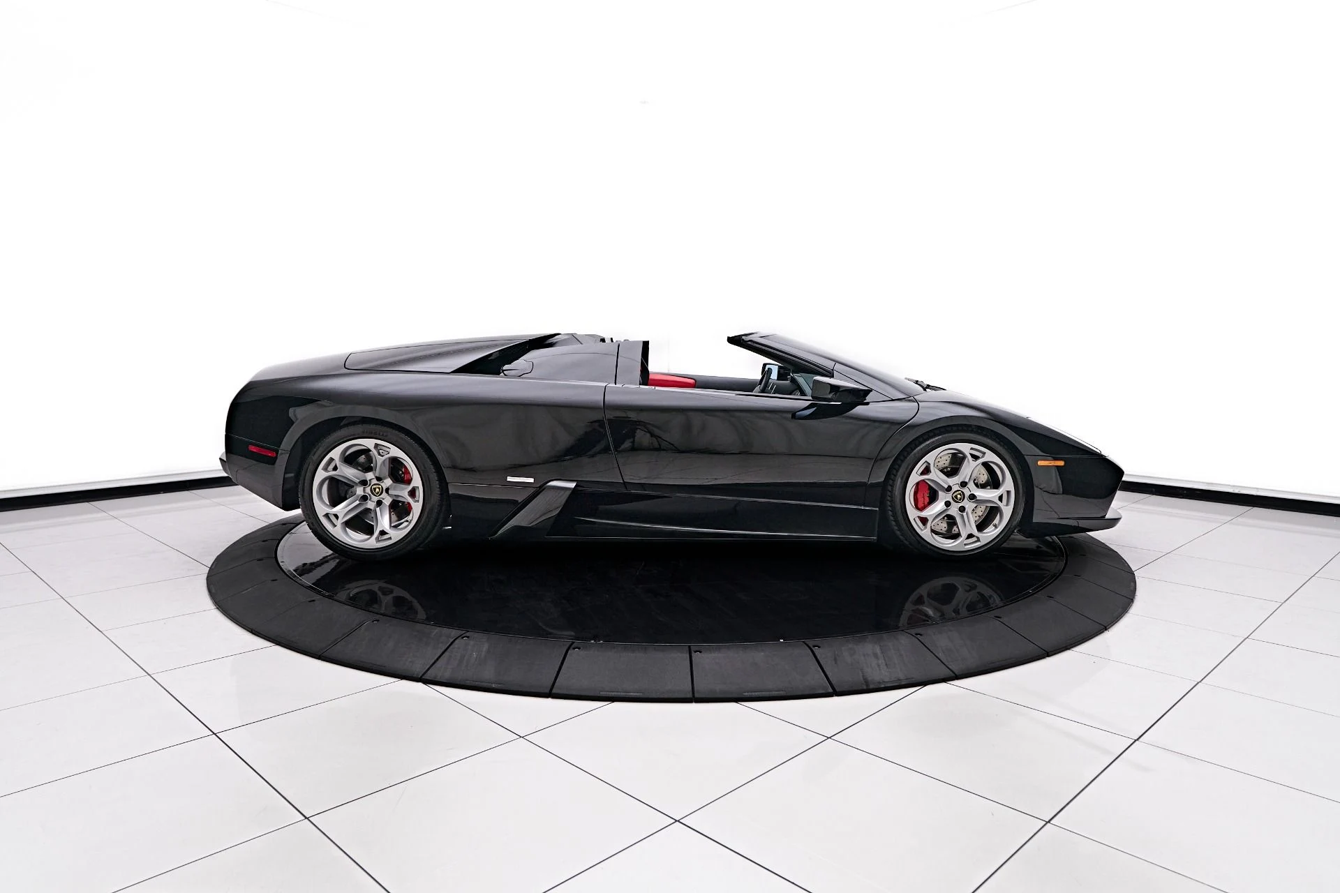 mph020_974112914_Used_2006_Lamborghini_Murcielago_Base_1753322496_c784cae578