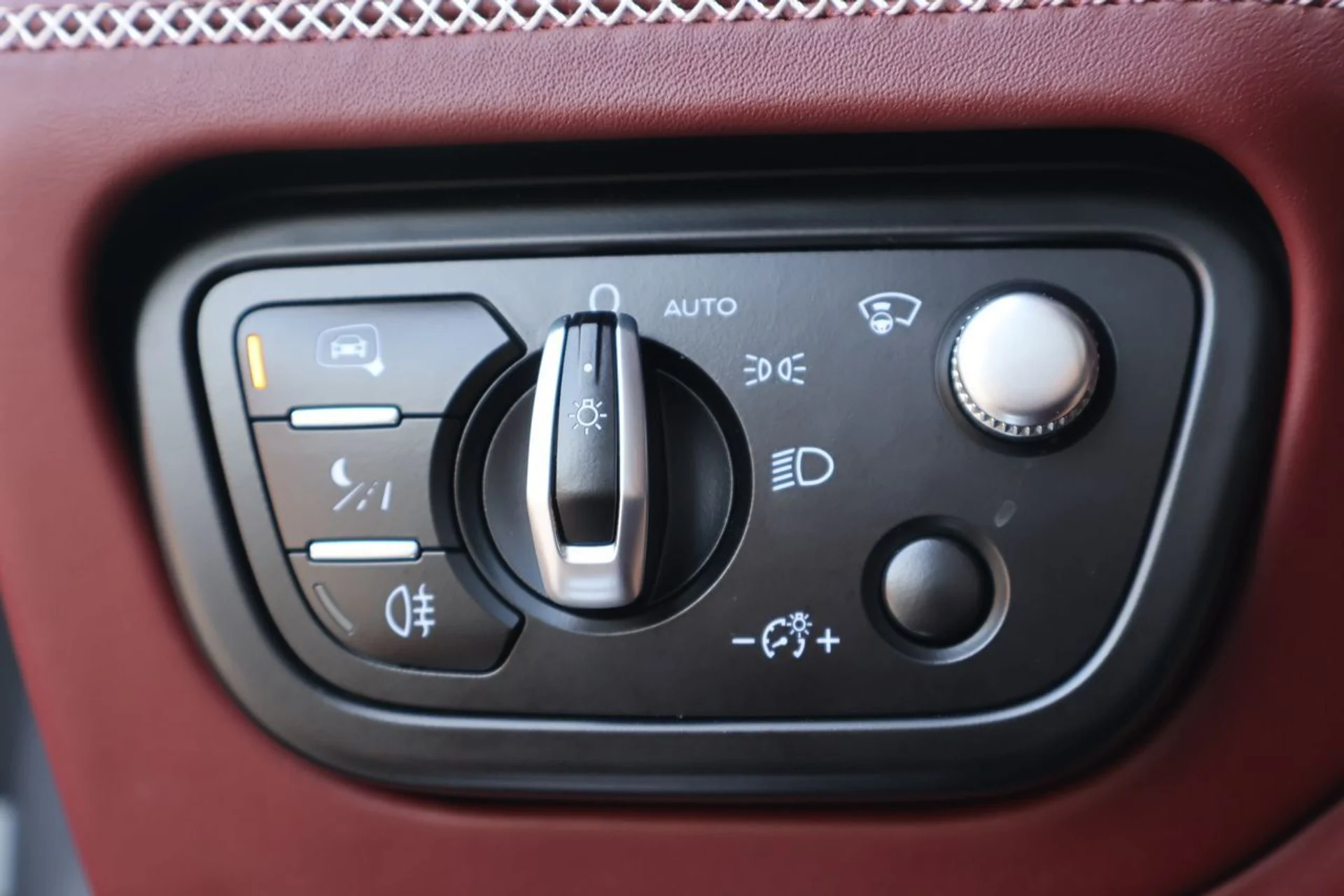 mph020_980704734_21_f3907c4e52