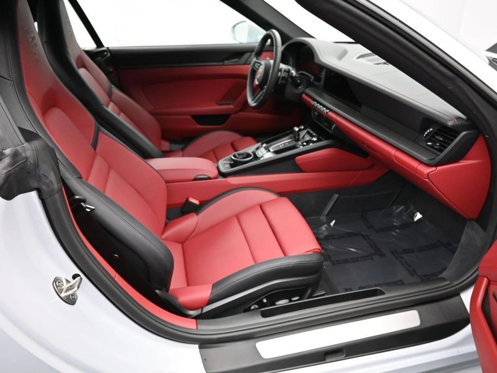 mph020_982218838_10d07c801830c9037d5622fc8cc18aca_92881b9a9f