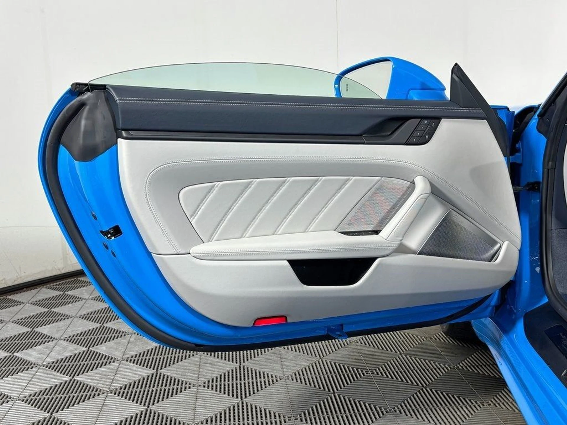 mph020_986271090_21_369e3574ab