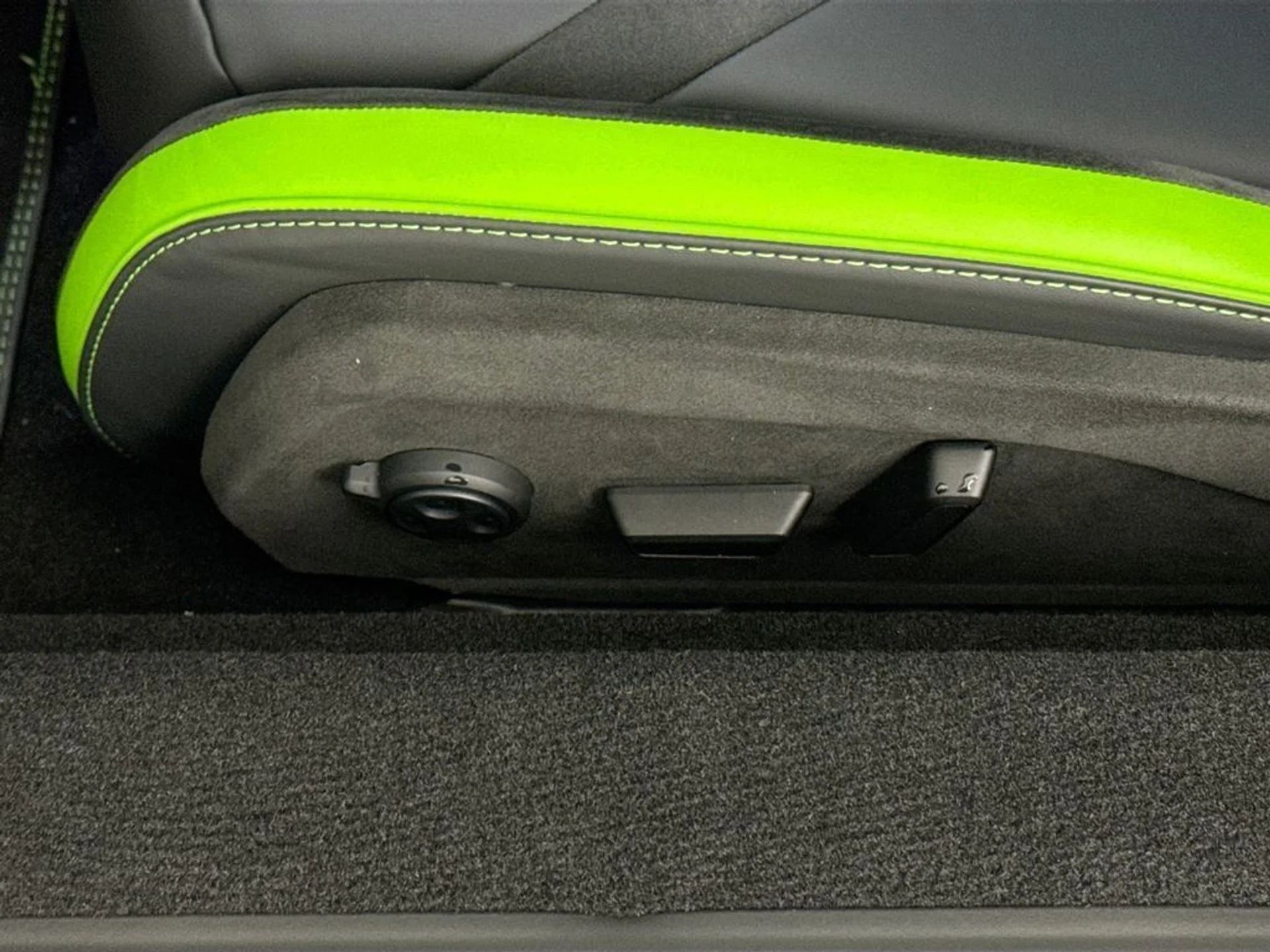 mph020_988691647_e7925fa03b4aa26994f734928975104a_3775cff882