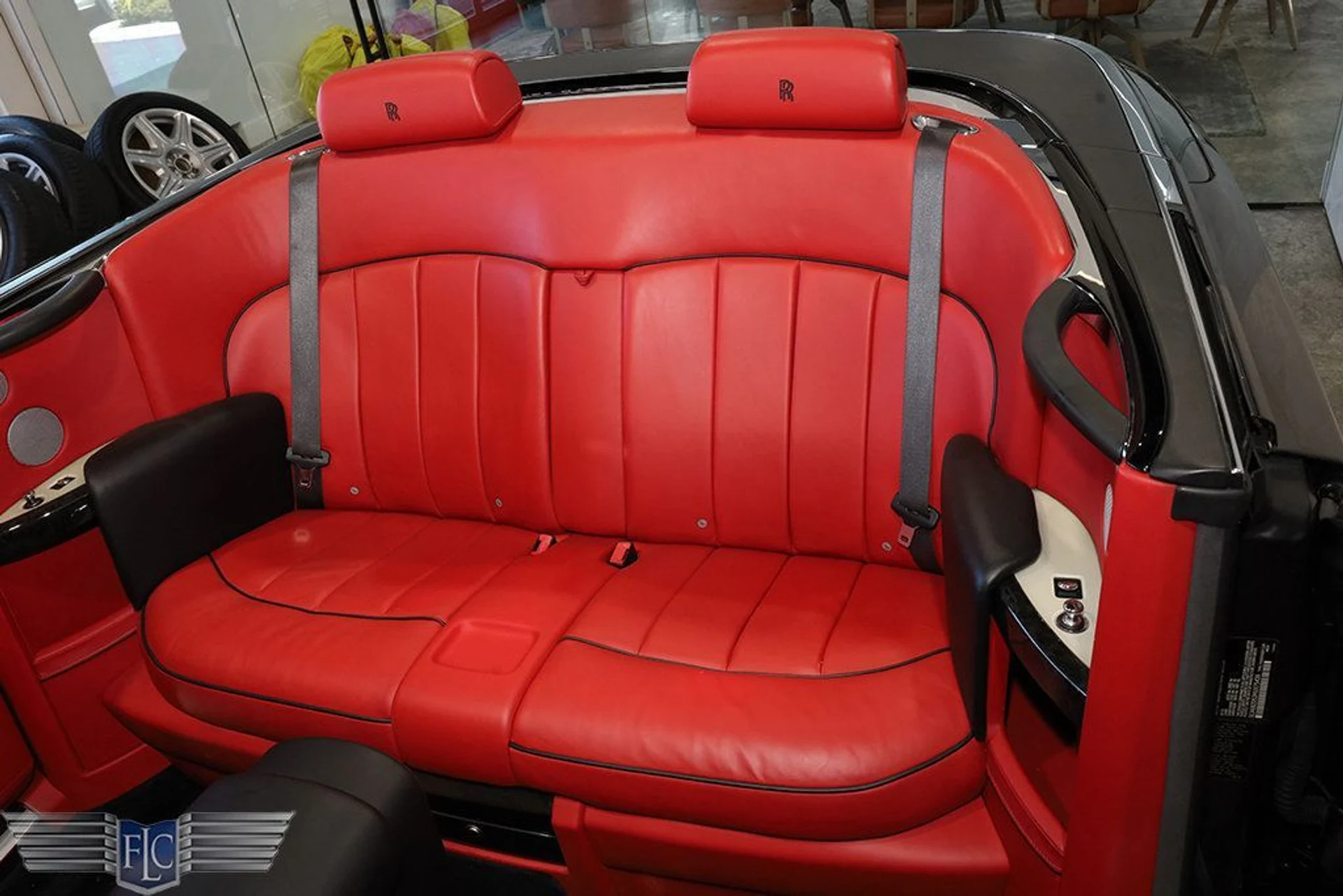 mph020_996129477_used_2017_rolls_royce_phantom_drophead_coupe_9689_23040582_21_1024_43dbb577a4