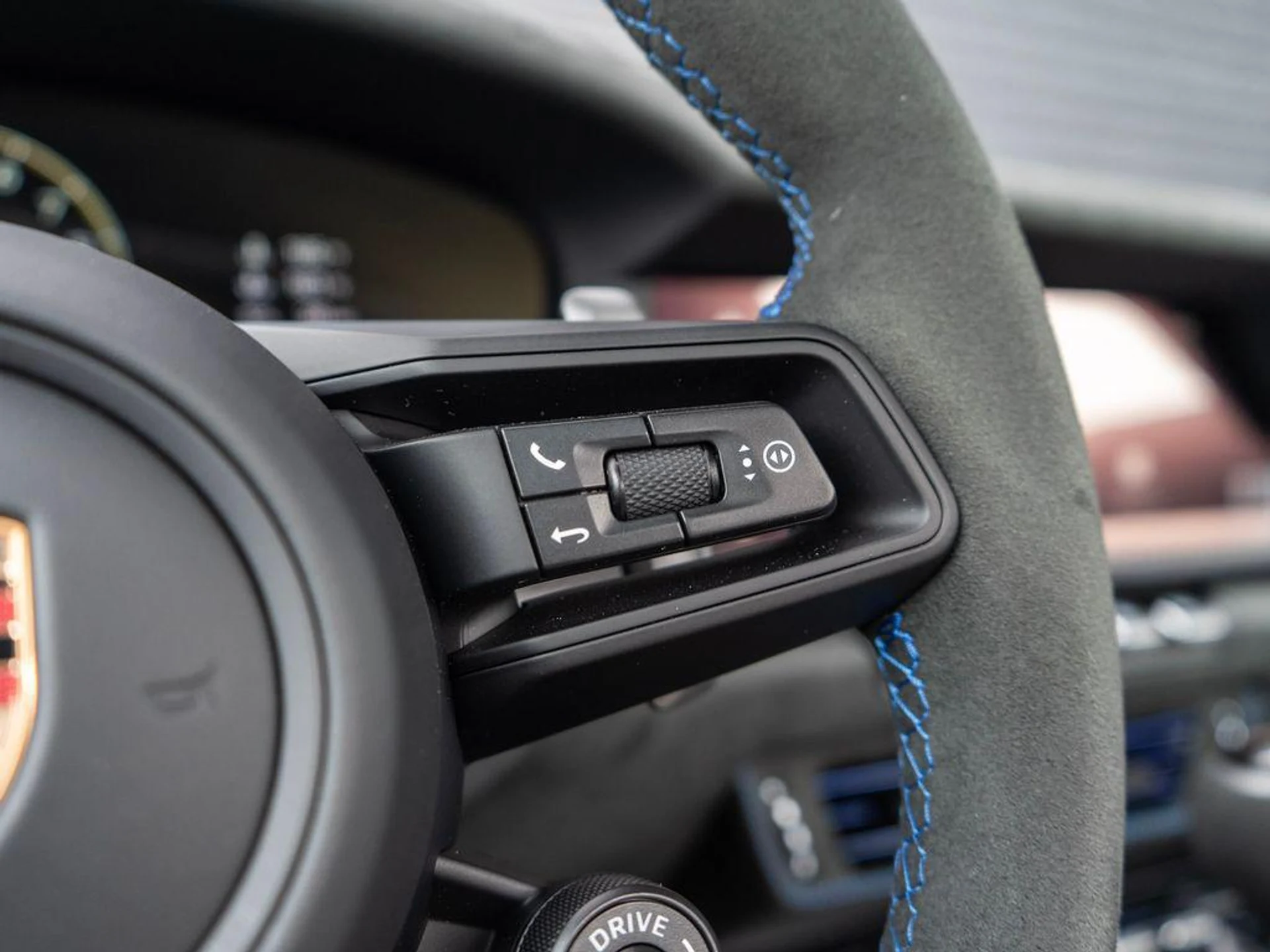 mph020_997345703_UCH_Wm_Oy_Cx_U_e_Mc_JNWE_5_KQI_5_P_As_60a22fbdbd