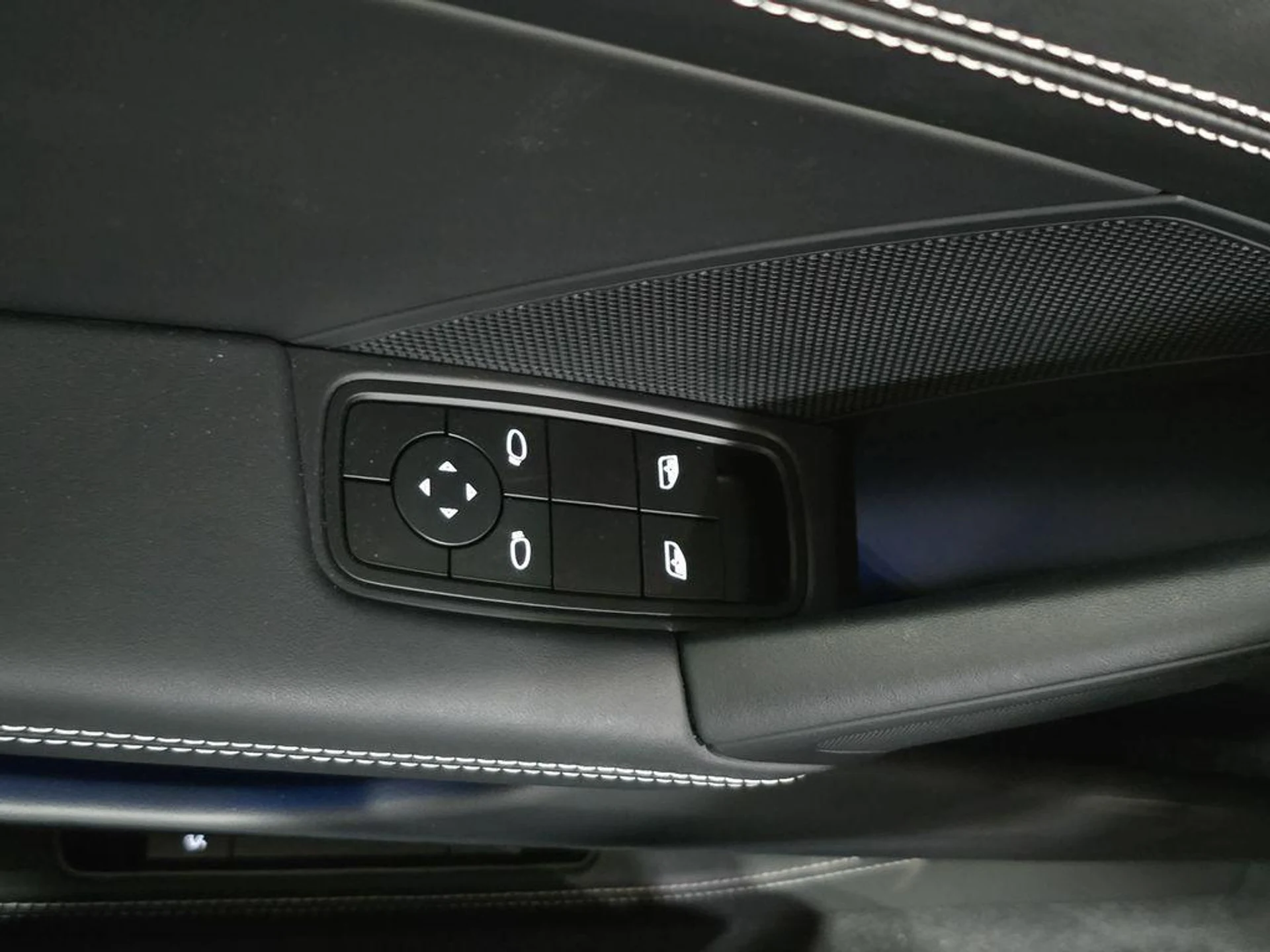 mph020_997460319_A_Eylq6o_RC_Fe_Acf_MMB_9_Klah_EZEVA_9e41fb88e9