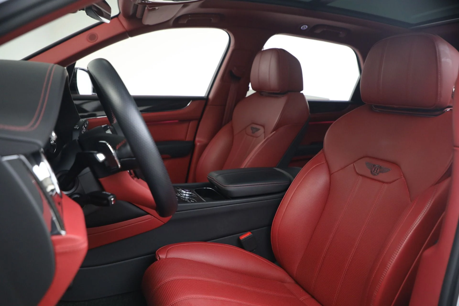 mph020_99930266_Used_2023_Bentley_Bentayga_S_V8_1775660768_c97548fec4