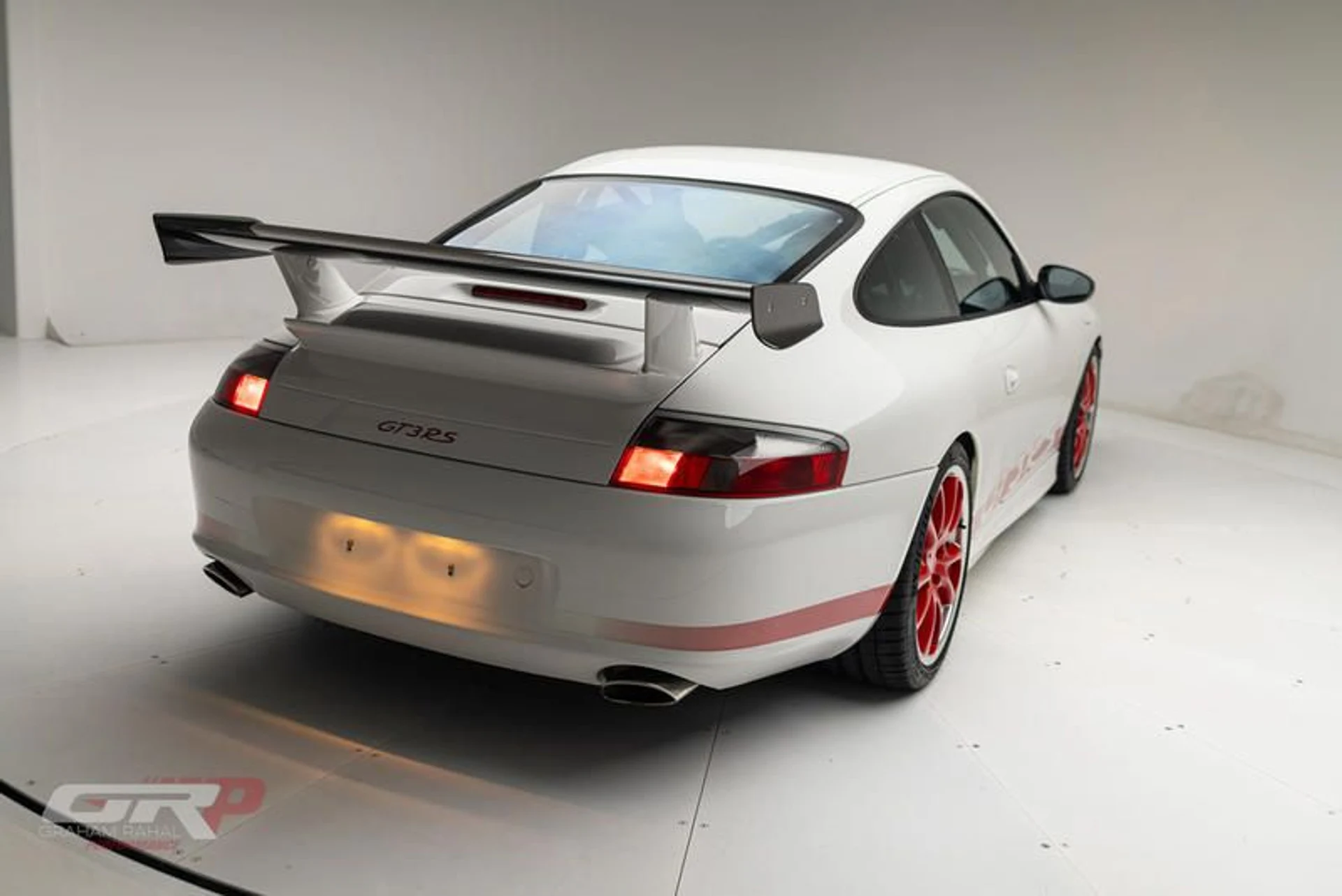 mph021_1002034766_F90_FE_45_A_AC_3_F_4155_8_F32_D04339163568_4d952199aa