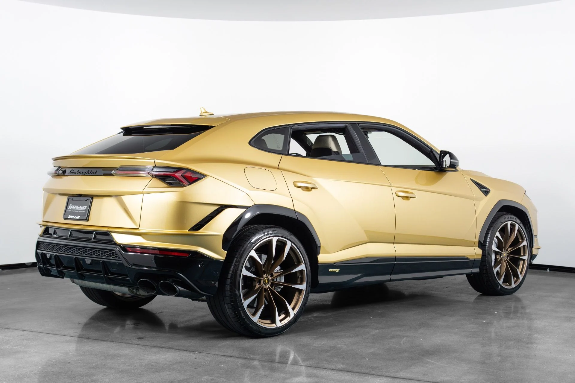 mph021_1004557066_Used_2023_Lamborghini_Urus_S_1781741186_a6fcaf93b1