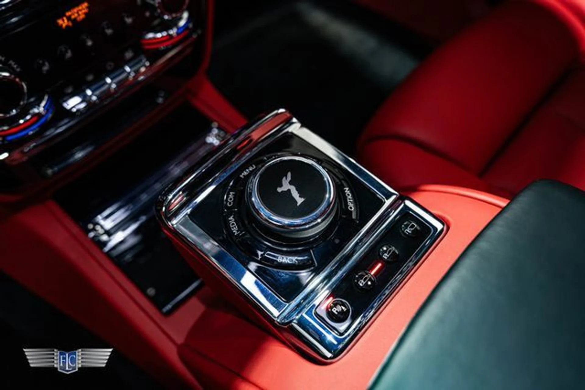 mph021_1009367030_used_2020_rolls_royce_phantom_extendedwheelbasesedan_9689_23087575_26_640_5a5ee01229