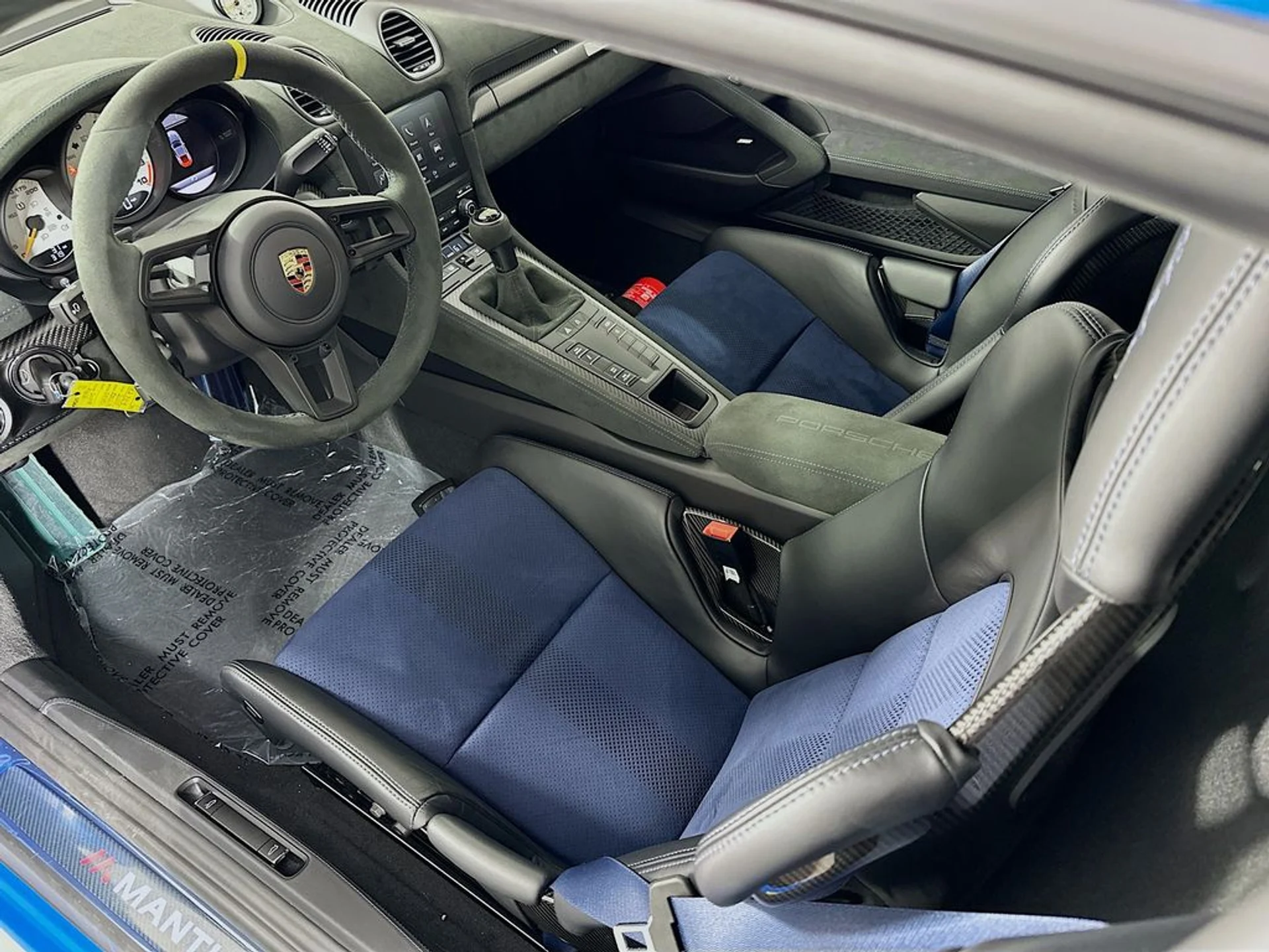 mph021_1013042911_ec3e56cd736f345d603575c5a79be7e3x_3bb18698a2