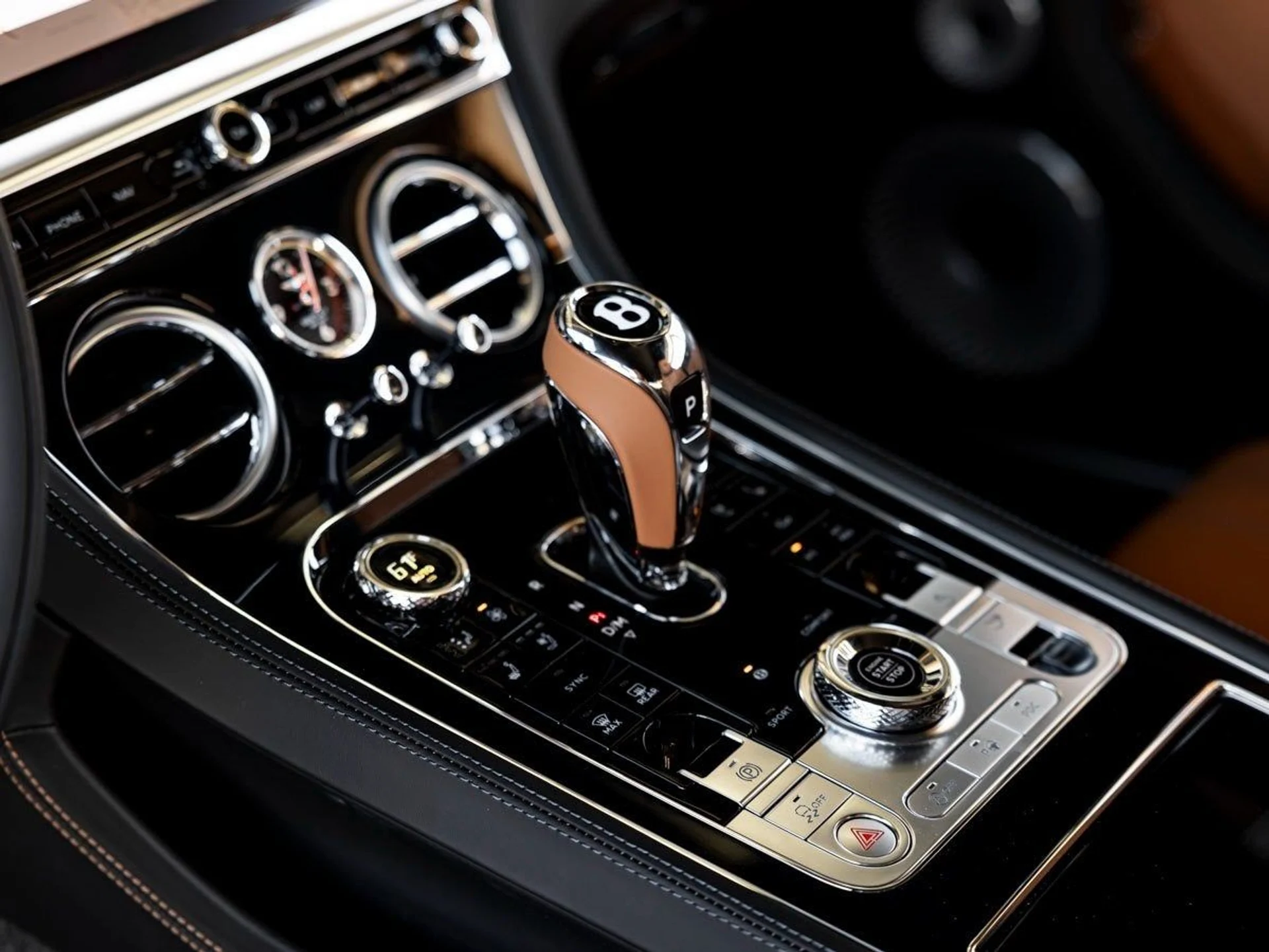 mph021_101886756_22_5ec32165e9