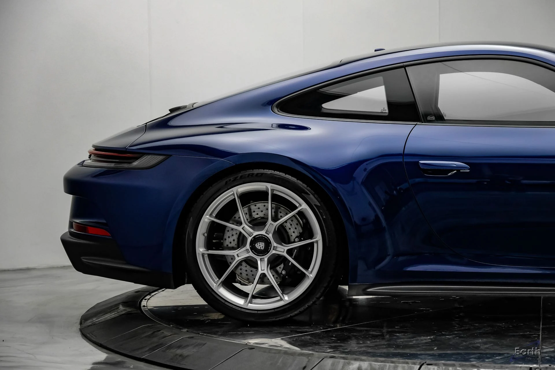 mph021_102037233_a3bf7b4fedd27290da3cf13f524cbd39x_d715c98734