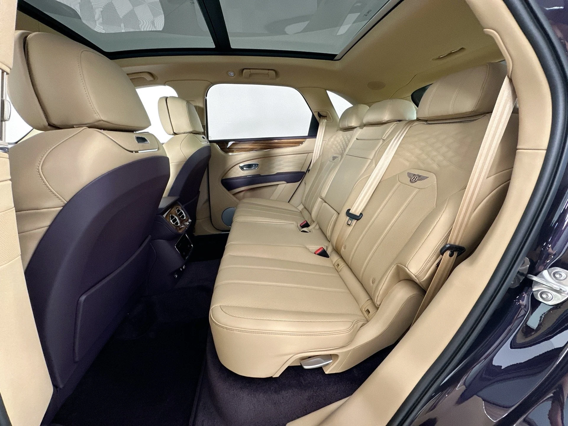 mph021_1034423712_22_67fbc47868