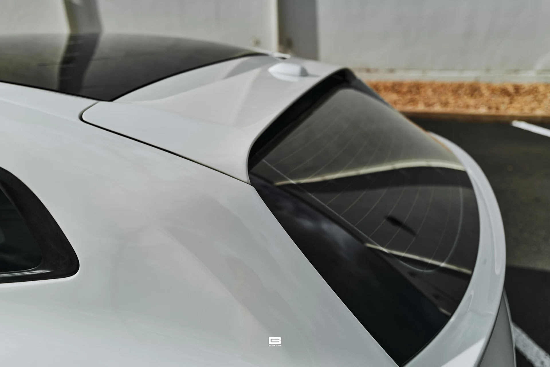 mph021_103640415_69e2a48323c635a917e8004a_L1220346_71a11255c7