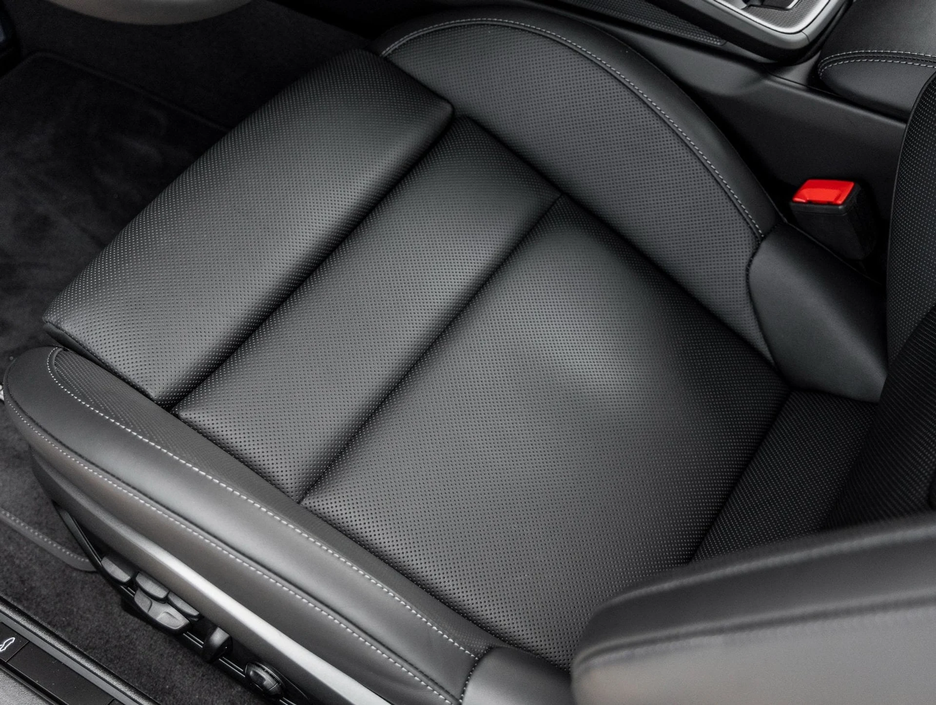 mph021_1038662671_22_4bb02f5200