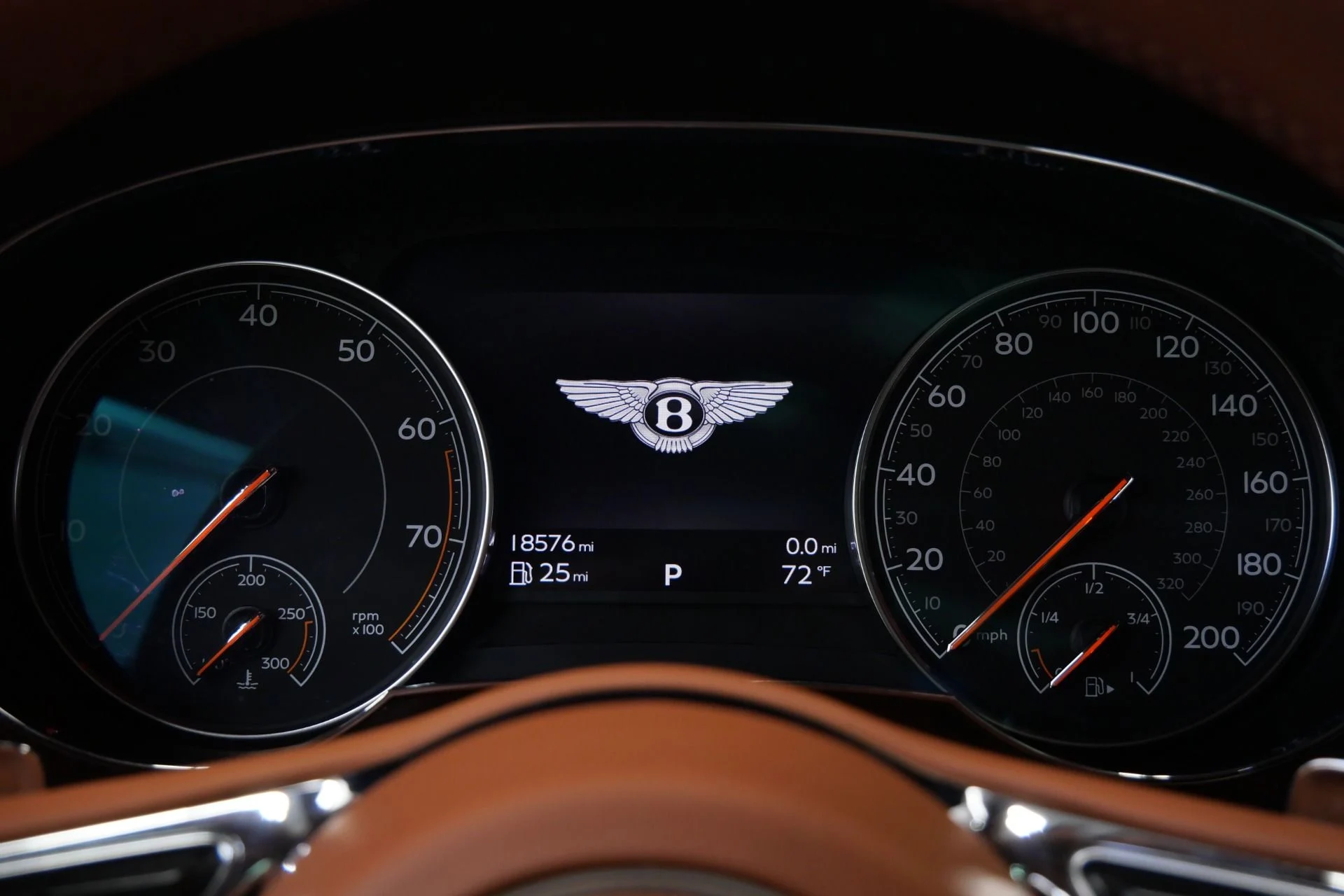 mph021_1045043986_Used_2017_Bentley_Bentayga_W12_Four_Seat_Comfort_Specification_with_Rear_Console_1776956660_72cb8b173d