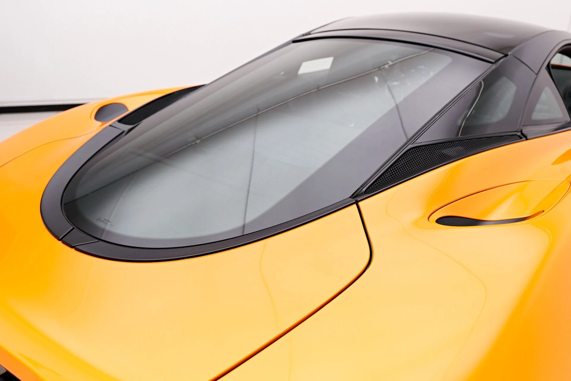 mph021_1045161823_Used_2023_Mc_Laren_GT_Base_1712094494_2c9ced5d67