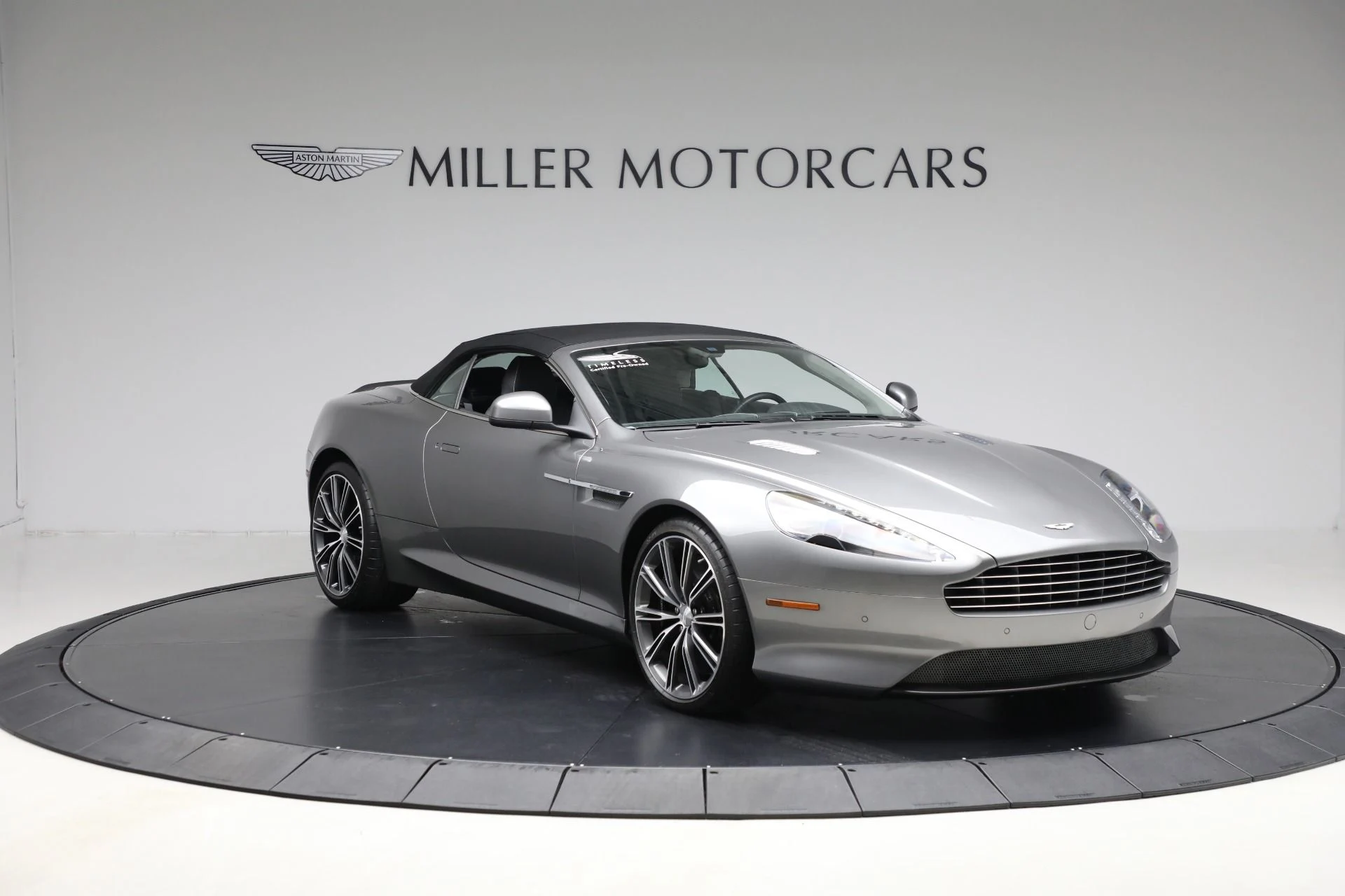 mph021_1053164342_Used_2015_Aston_Martin_DB_9_Volante_dc53f15905