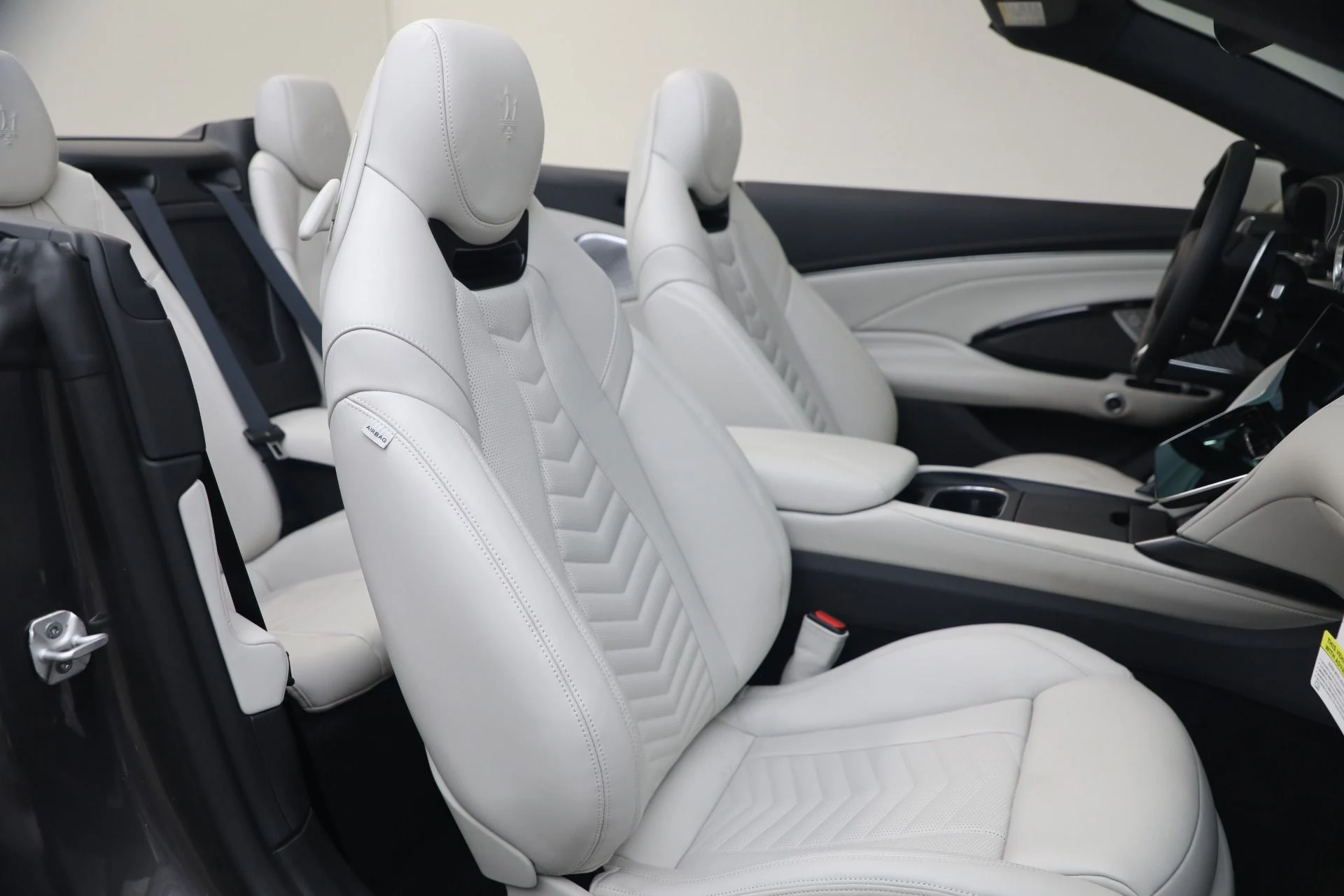 mph021_1060592670_New_2026_Maserati_Gran_Cabrio_Modena_1765306222_2c81630f12