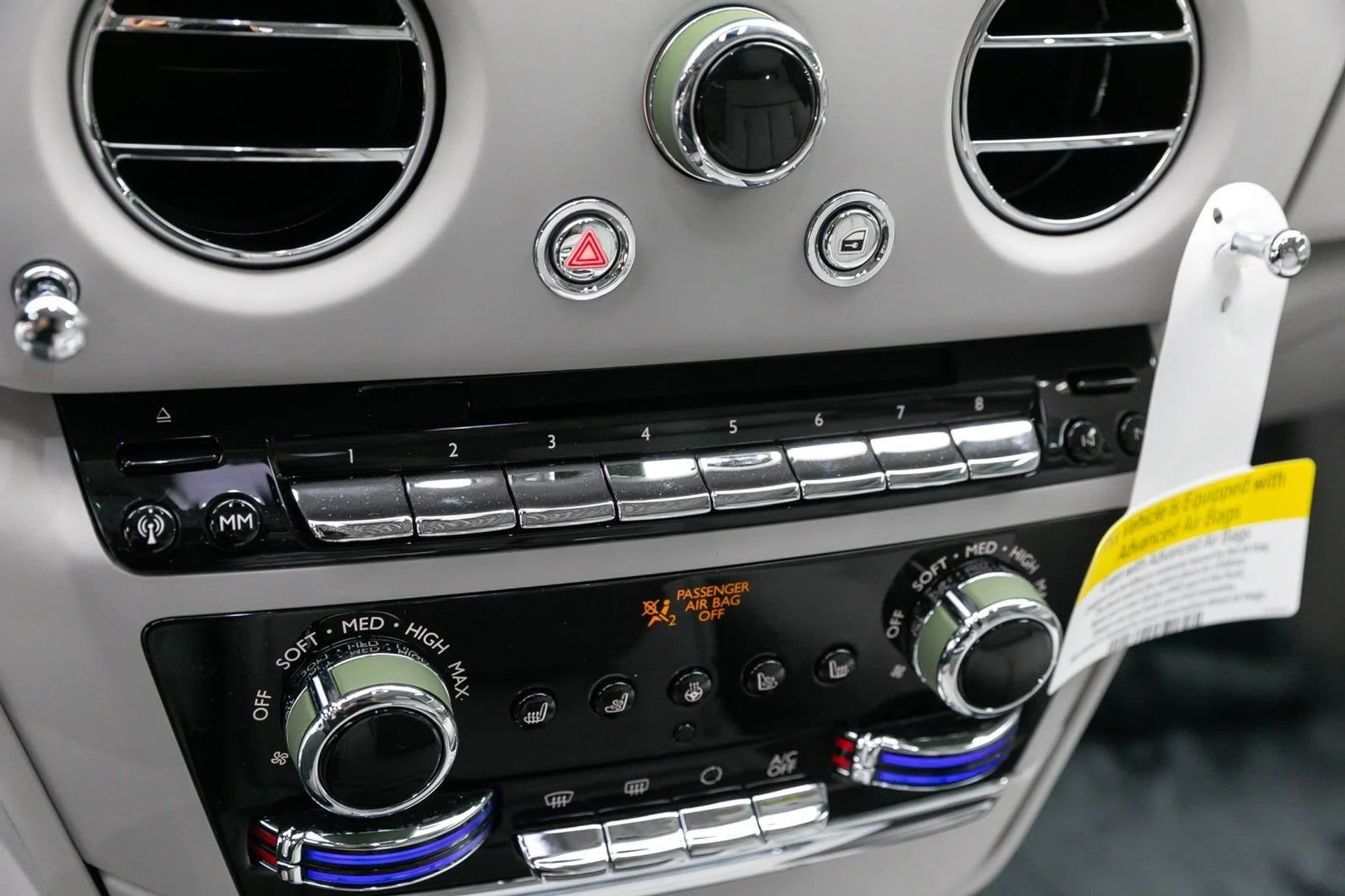 mph021_106431232_22_5408dcec9c