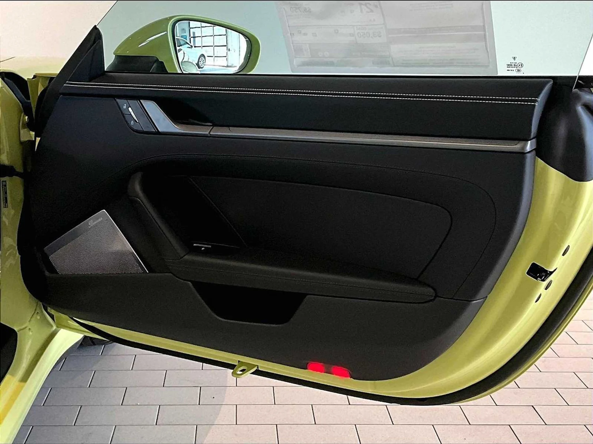 mph021_1066590787_196045df72fa027849f4fe481b8c040cx_ab67f143e0