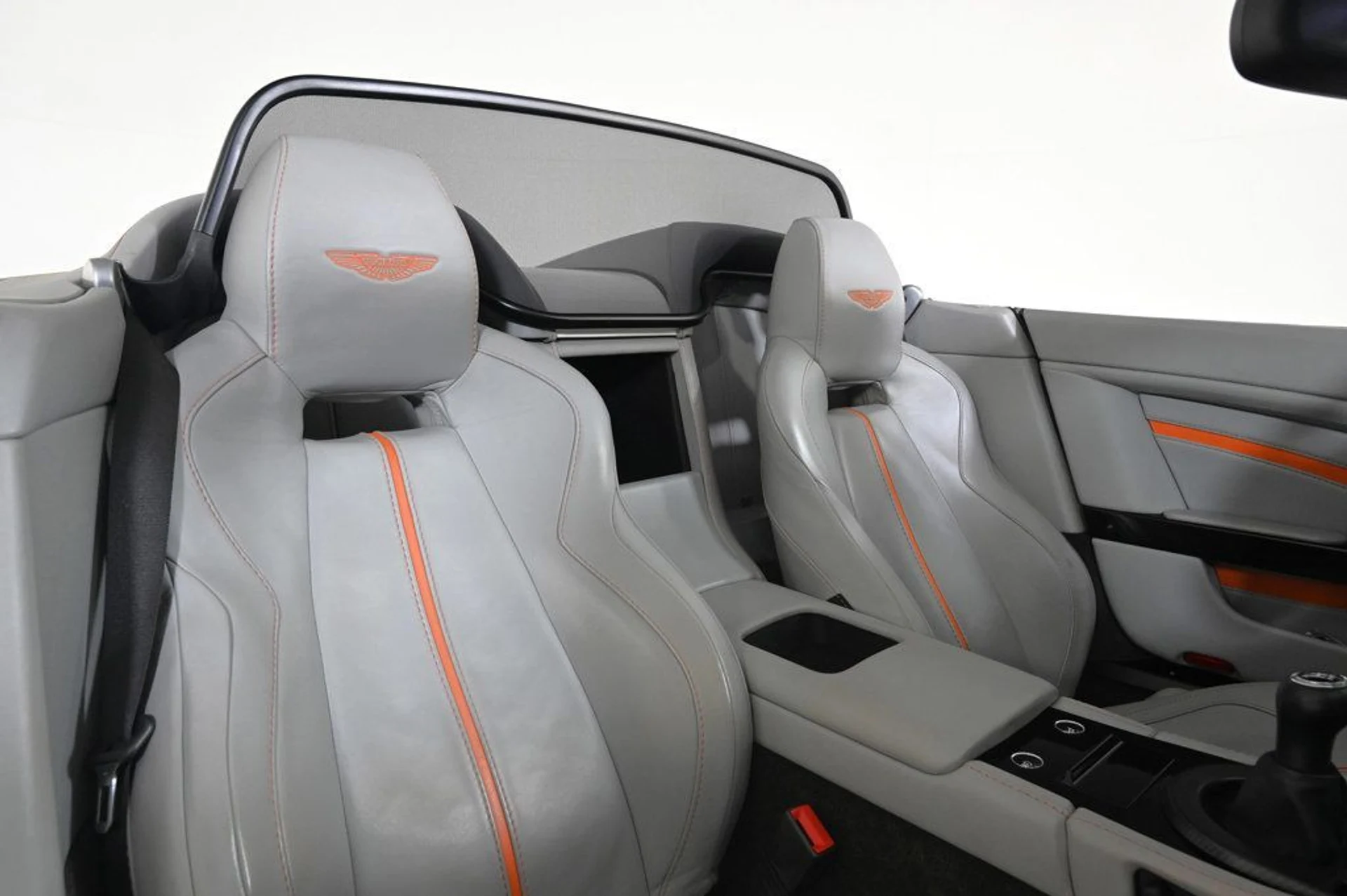 mph021_1071047508_used_2017_aston_martin_v12_vantage_s_11350_22970914_21_1024_983f28b9e7