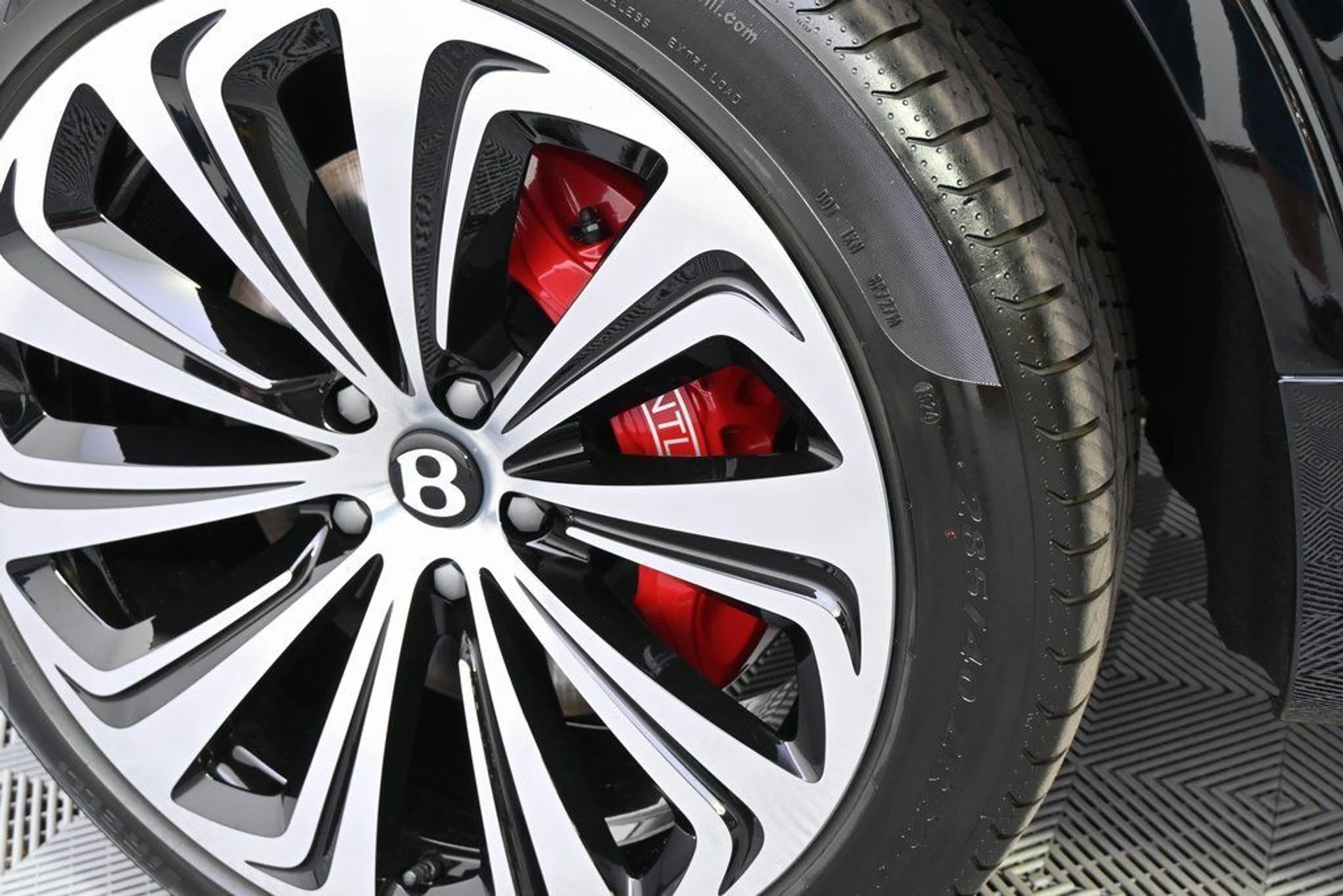 mph021_1073288372_80ed46dbff754738bd50028c5863f1a7_56195cdc1f