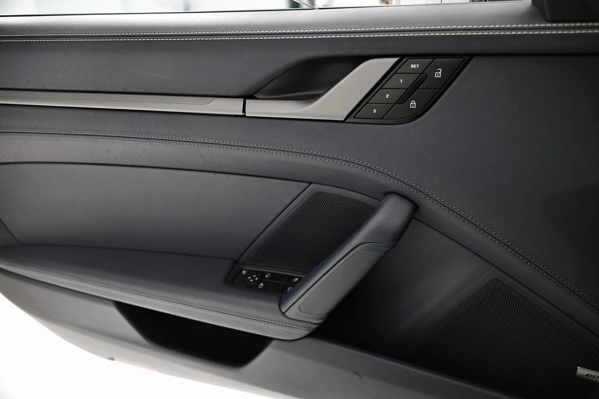 mph021_1074561135_2d3c709d6a55a71af6f278ceac705050_a54653a056