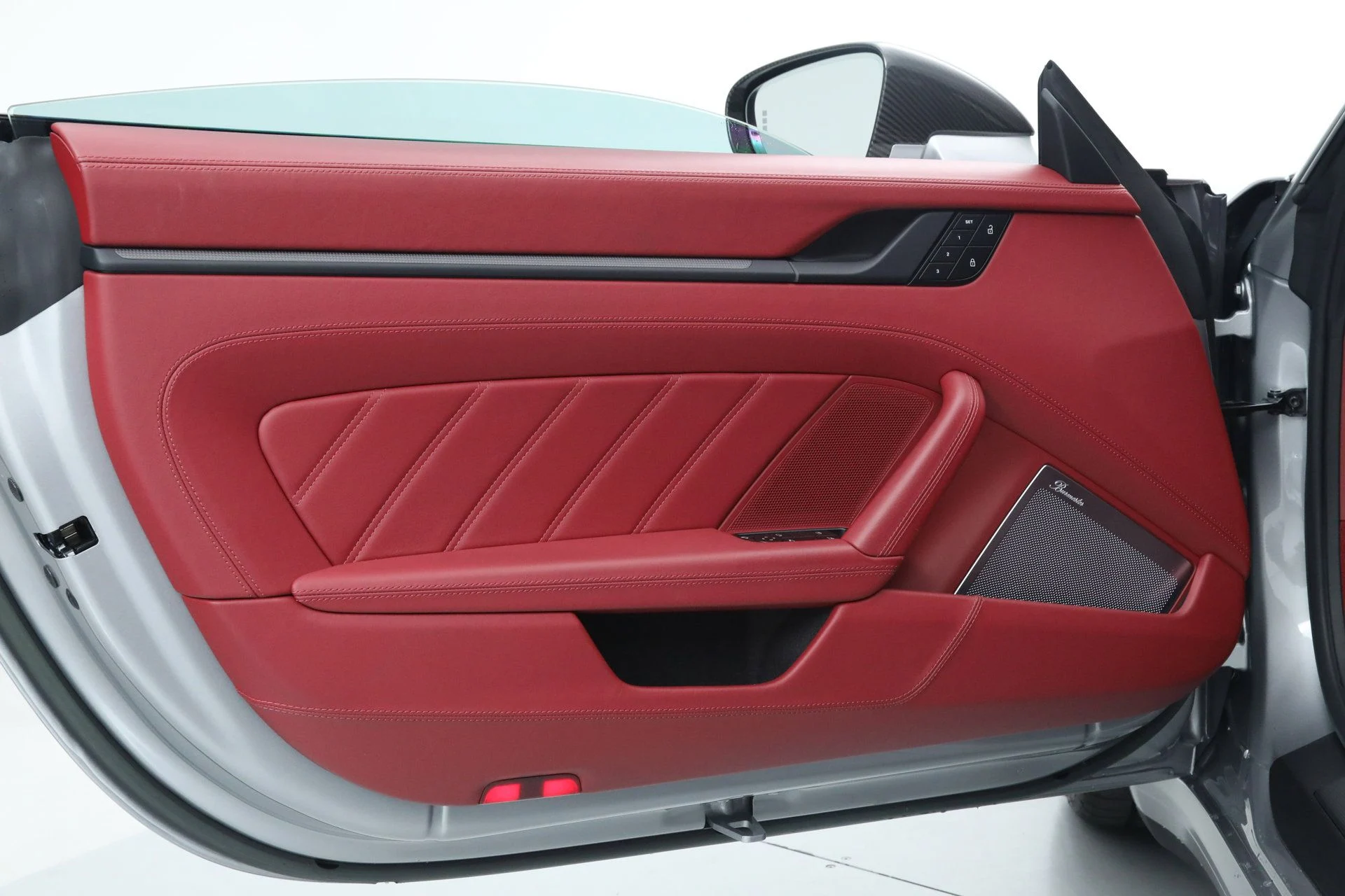 mph021_1074965879_b27069db4194f70cc4affc39c44ed90d_e757141ece