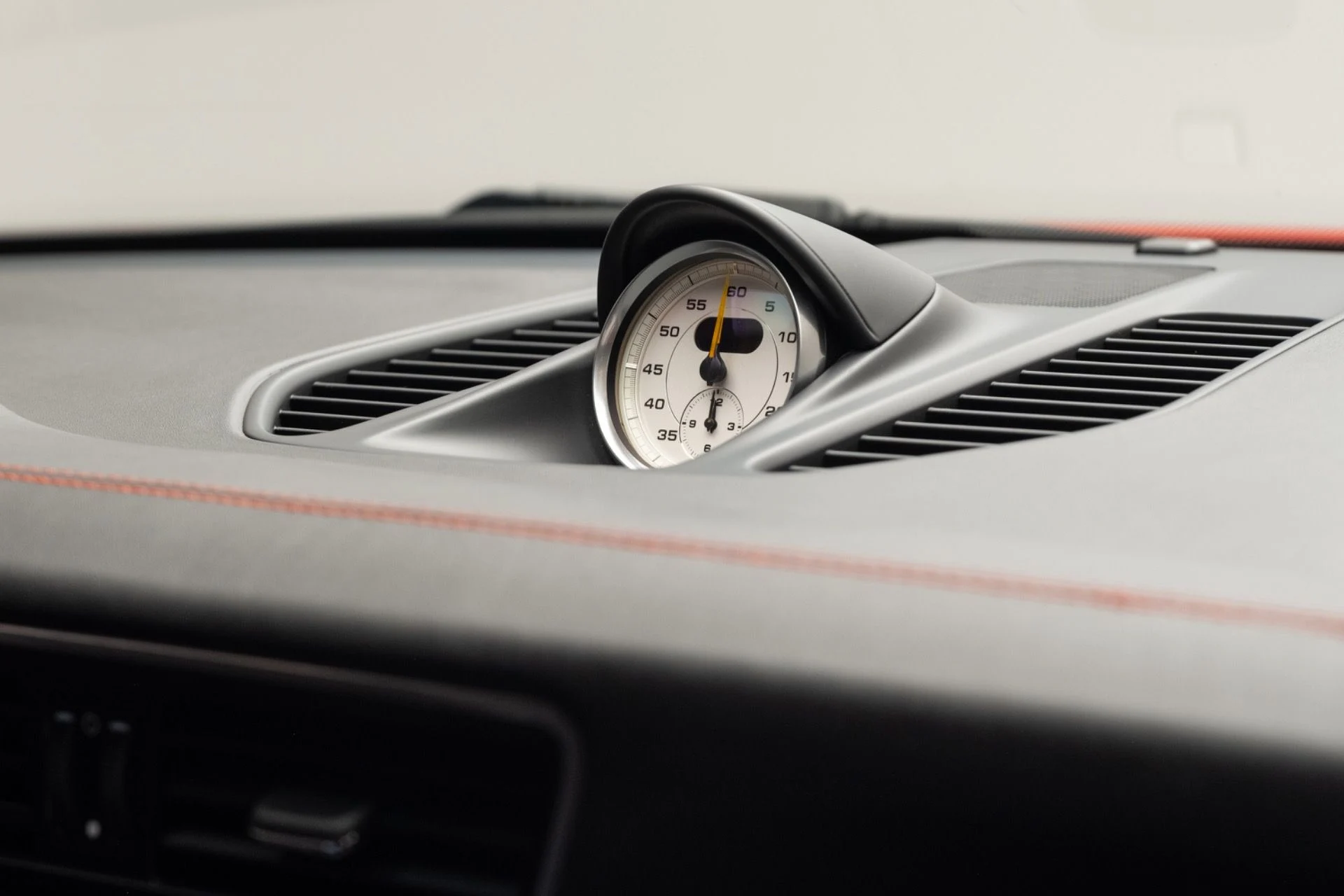 mph021_1075458345_Used_2016_Porsche_911_GT_3_RS_1790180383_6793c424c2