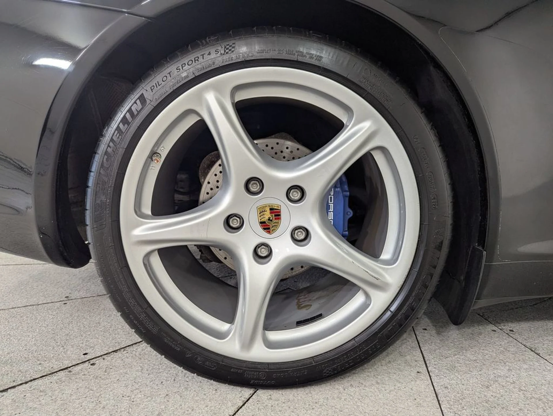 mph021_1075996600_daf64ba564cc913ac3e14a1695a04087x_a9e4772d10