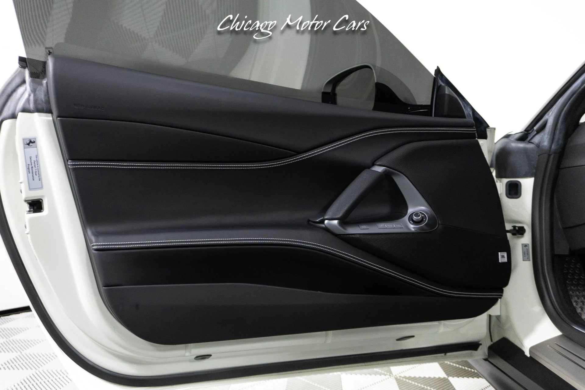 mph021_1077248001_13327_p22_l_1e9071980e