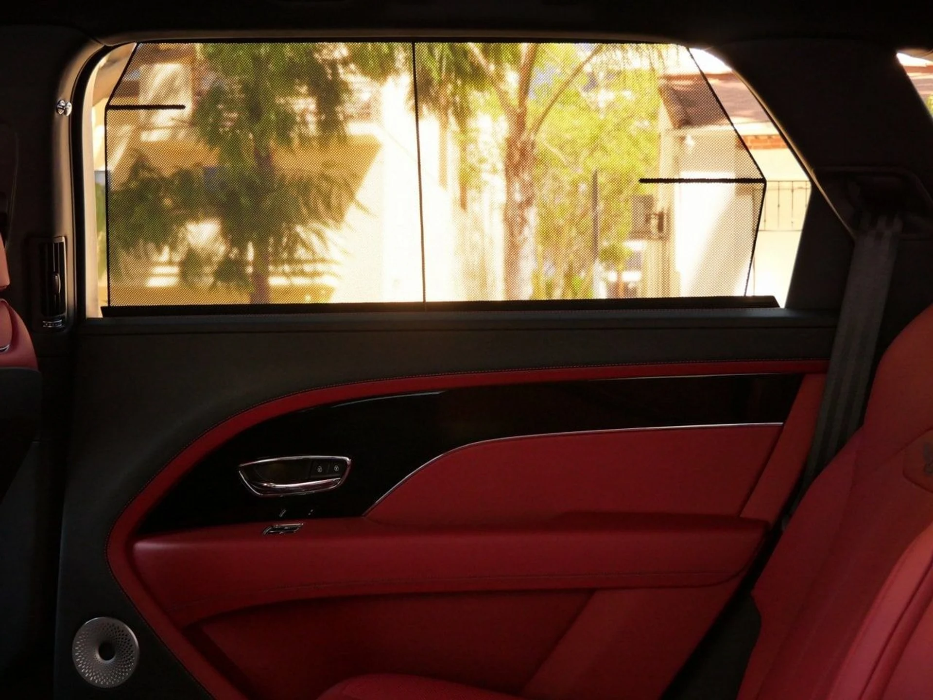 mph021_1077704397_2eaade5301f25f277ba7779f076f558fx_15c25c1fc4