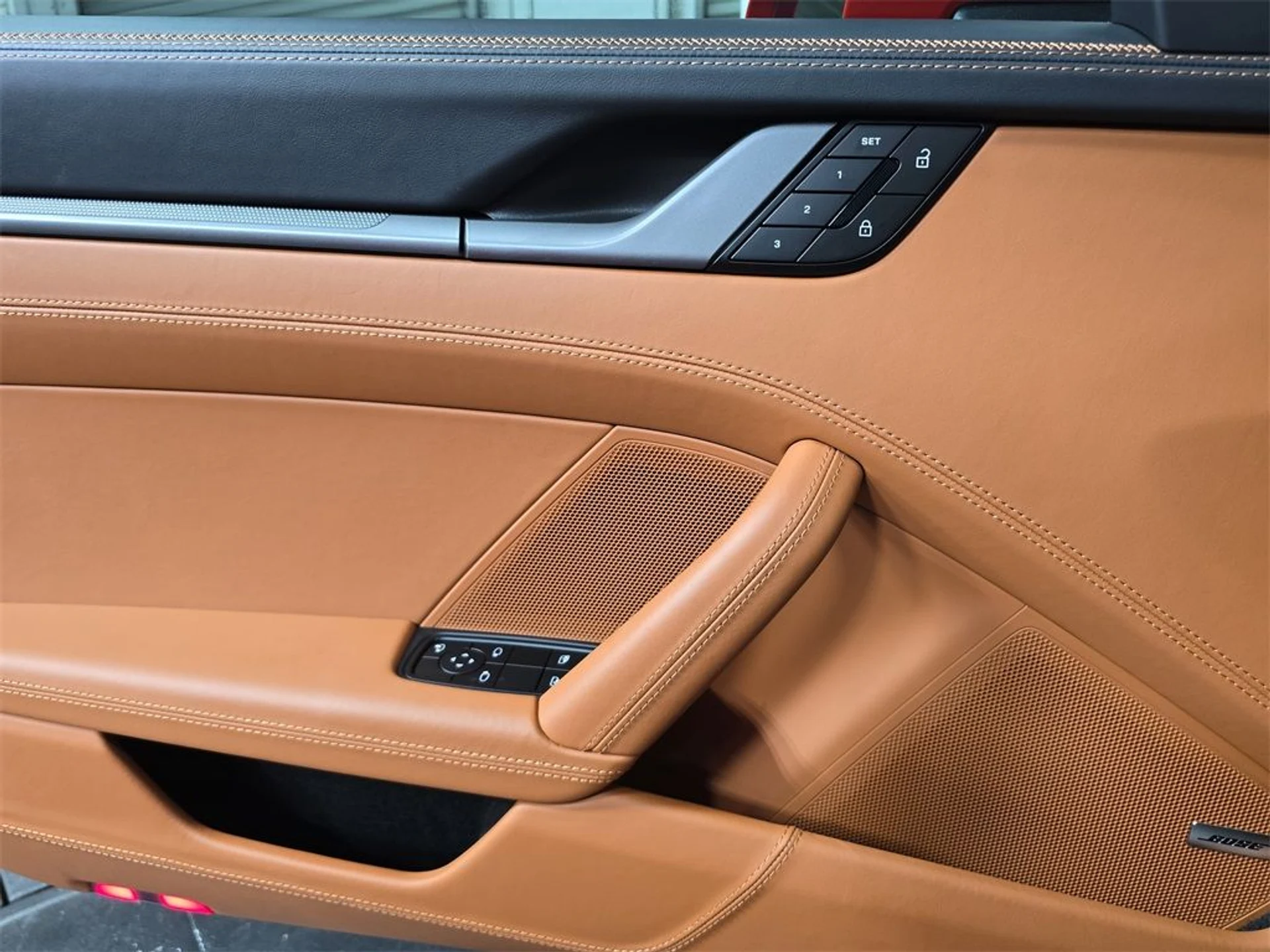 mph021_1083027479_dba9d10d1fd98b5fe8da124239564bb6_dd72a463d2