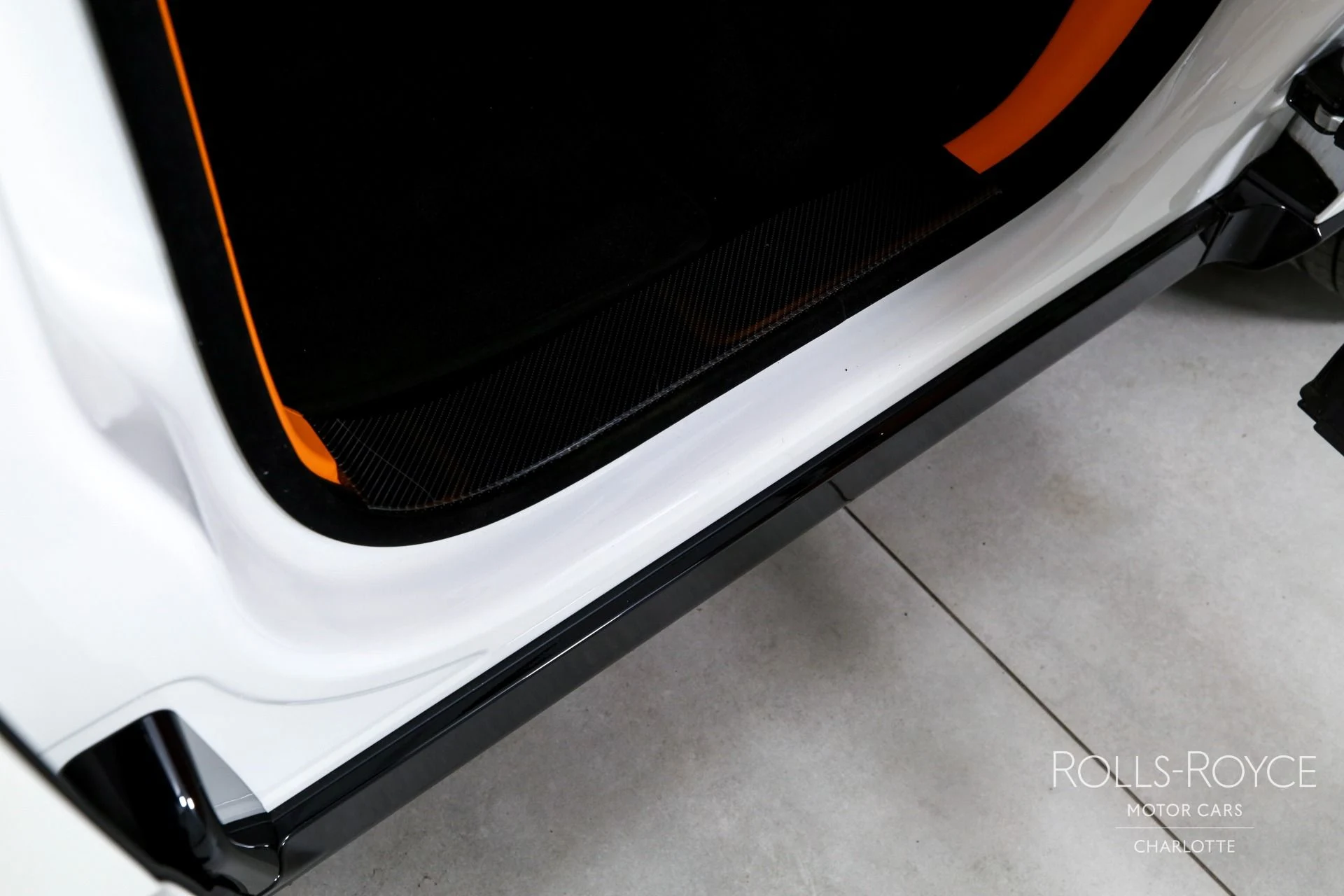 mph021_1089370780_Used_2025_Rolls_Royce_Cullinan_1765396756_59d235cc8e