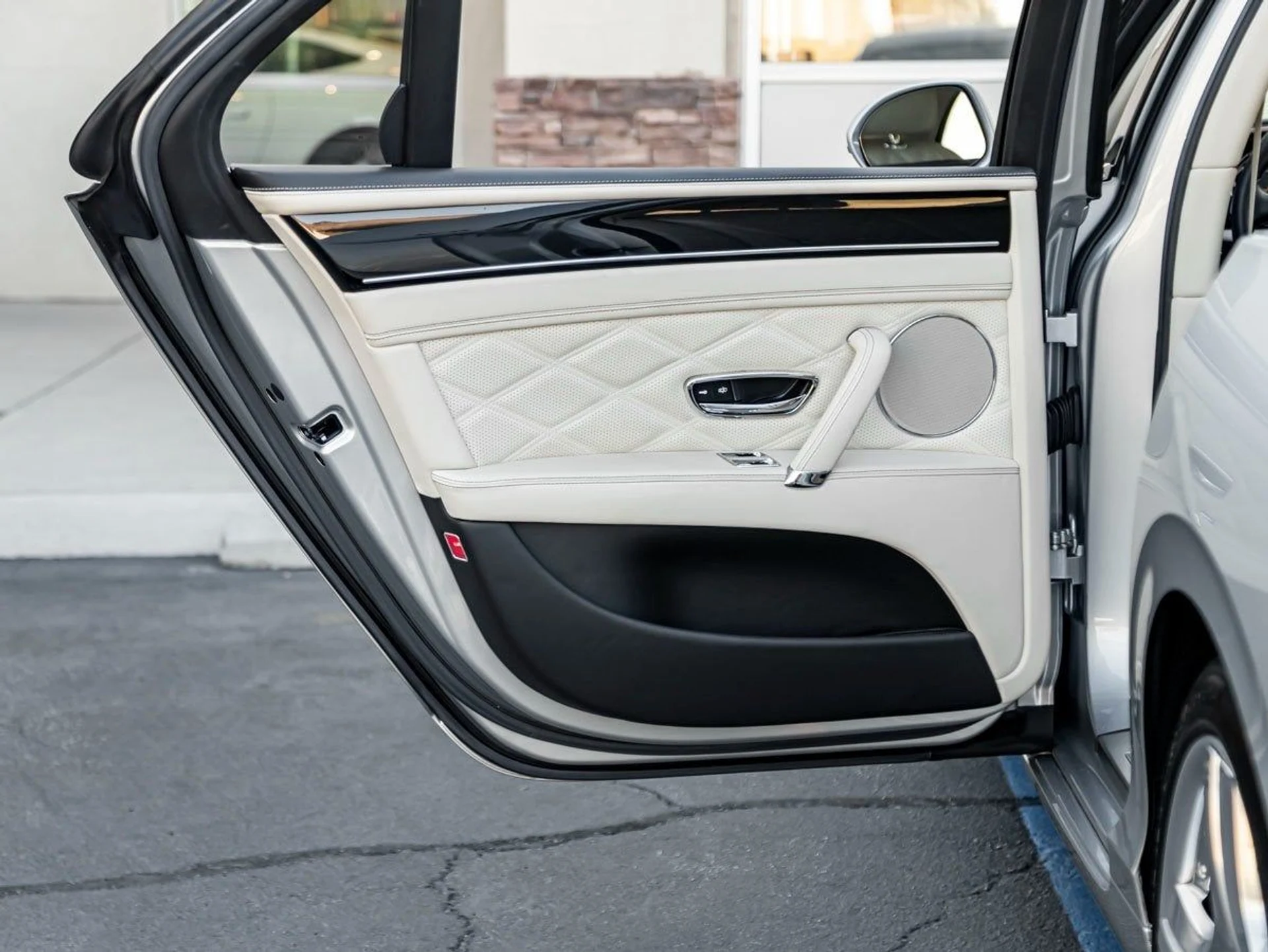 mph021_1094949990_22_ccc25115a4