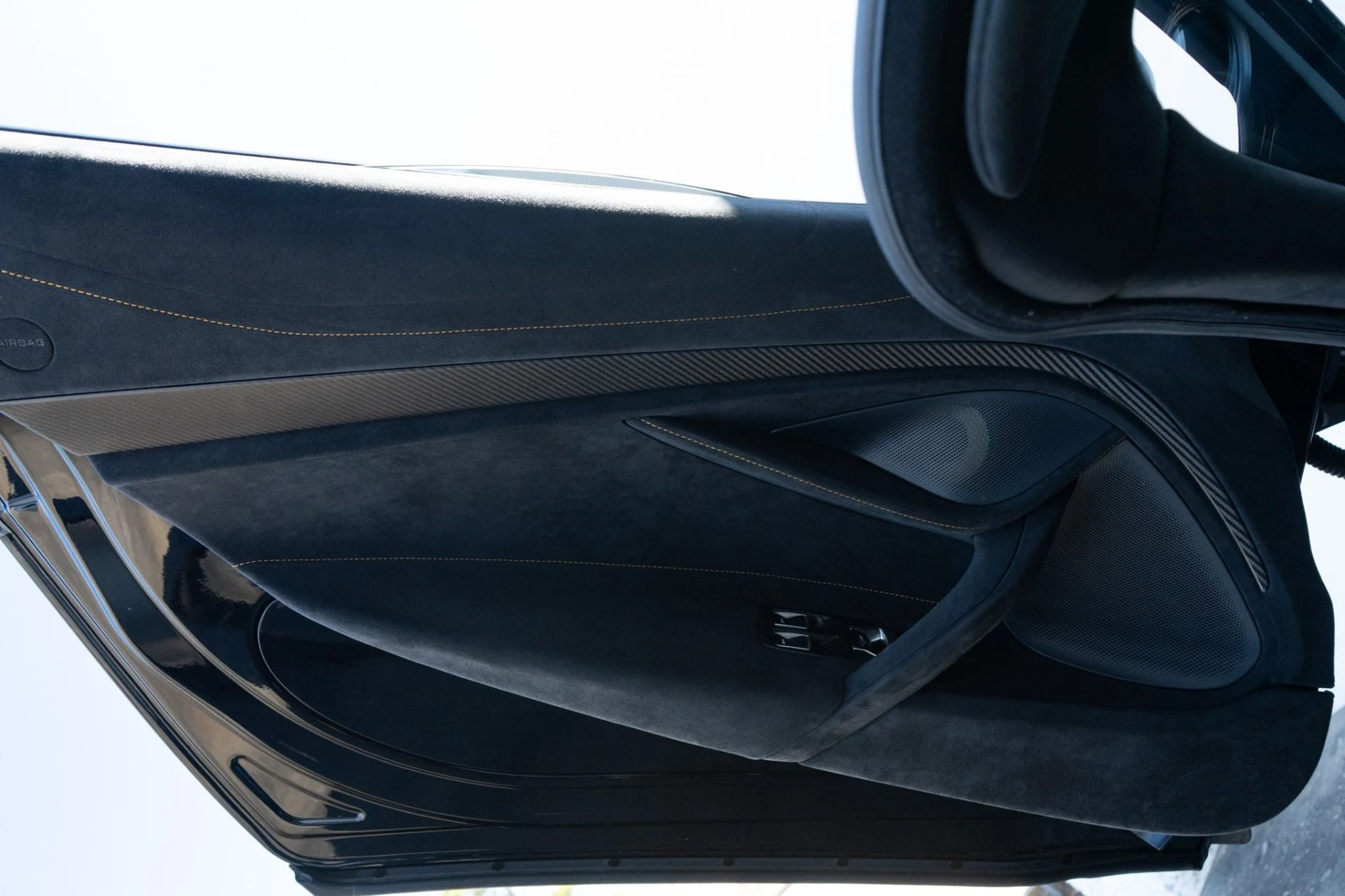 mph021_1095354485_Used_2021_Mc_Laren_765_LT_1772492755_575e8bdff8