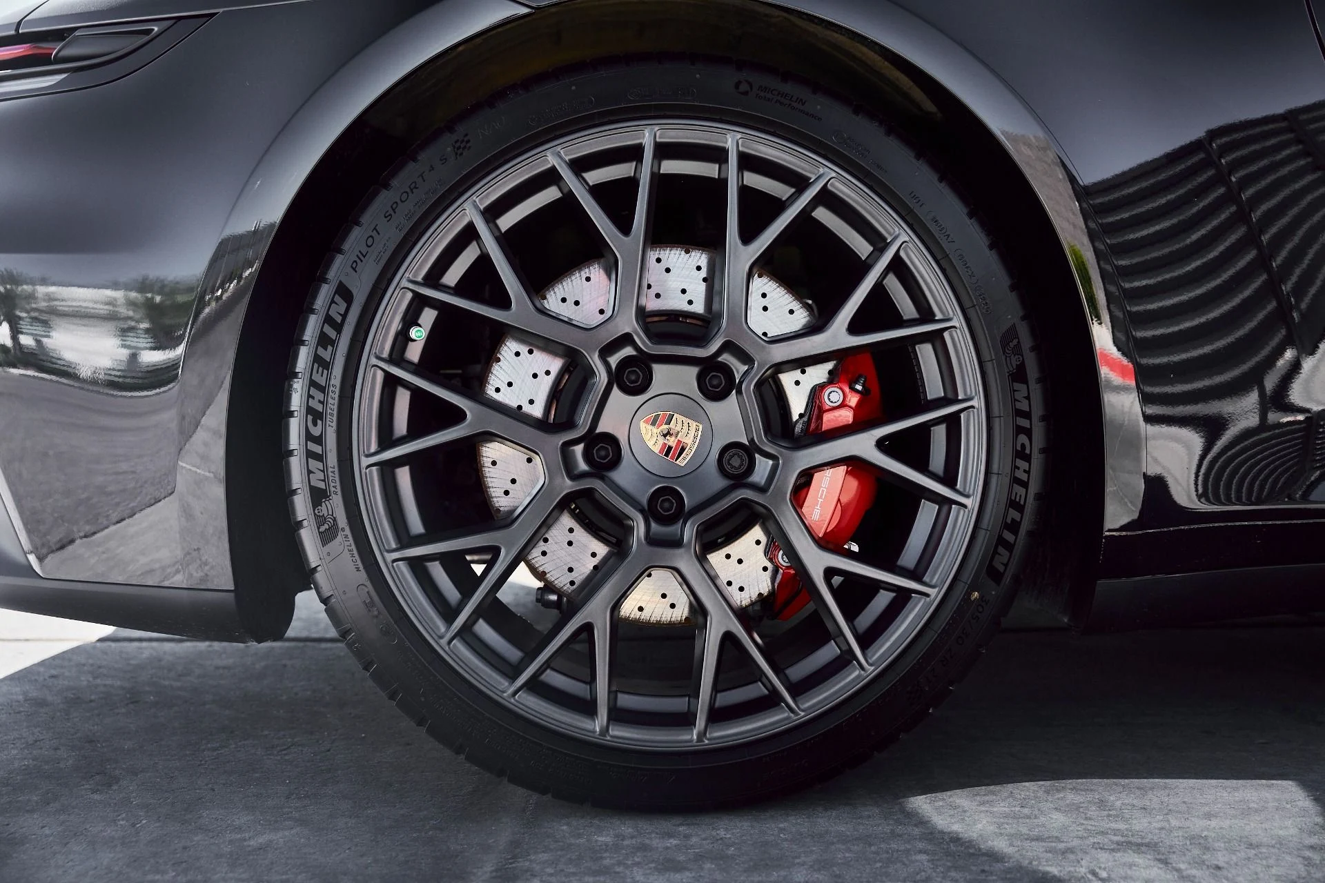 mph021_1095903240_Used_2026_Porsche_911_Targa_4_S_1772843214_3658b4d70d