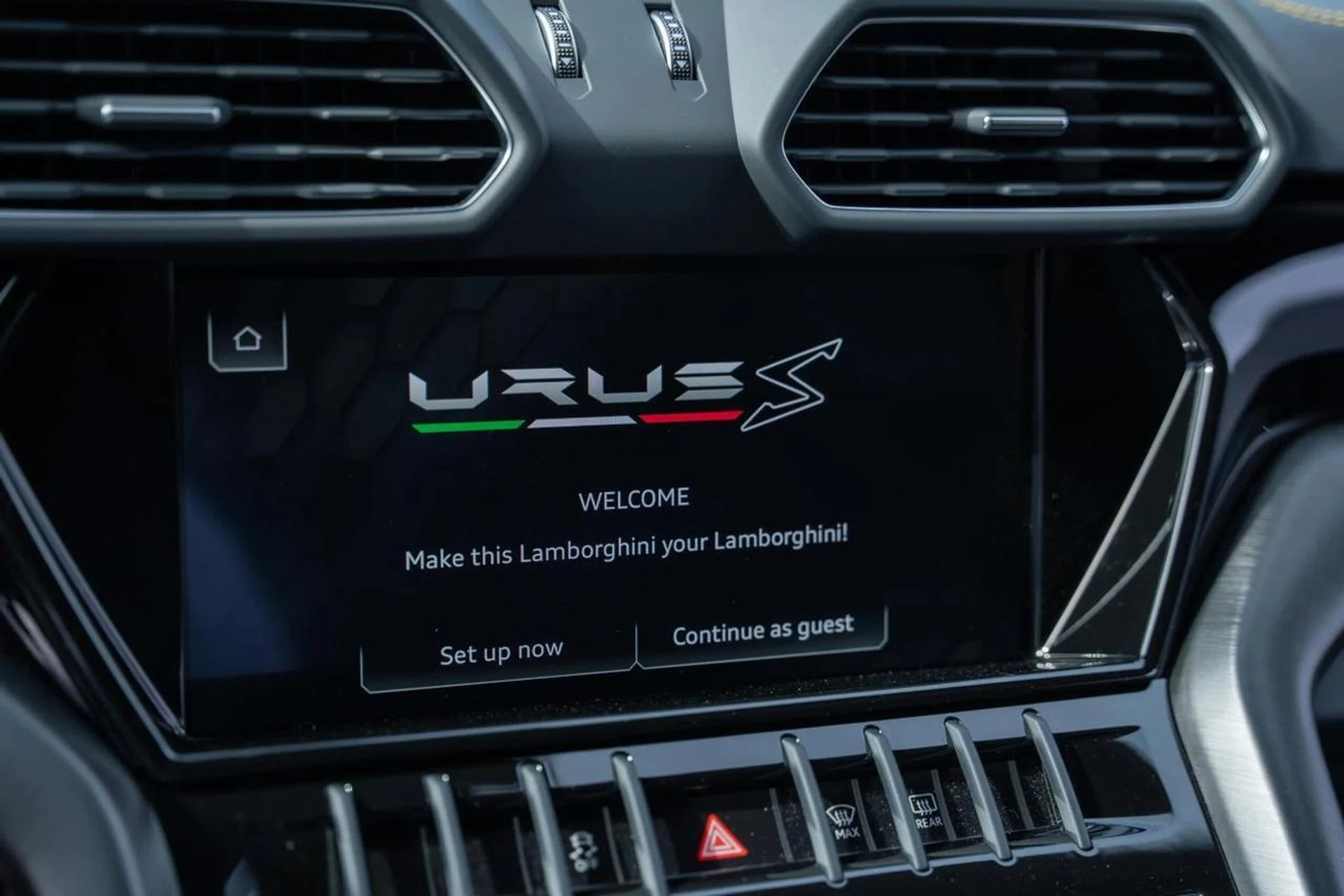 mph021_1098563470_e722bd6b213b28aeb26b5fb4ff392f70_57bc8bc955