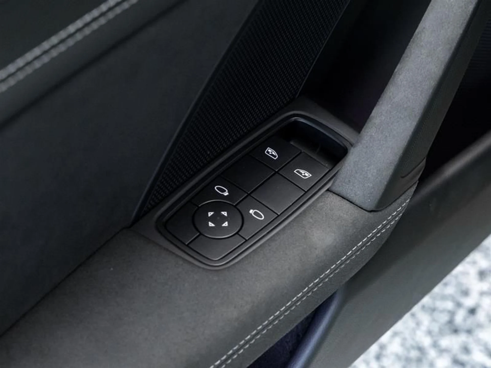 mph021_1099292269_11631804_1552972655_48d0a4d389