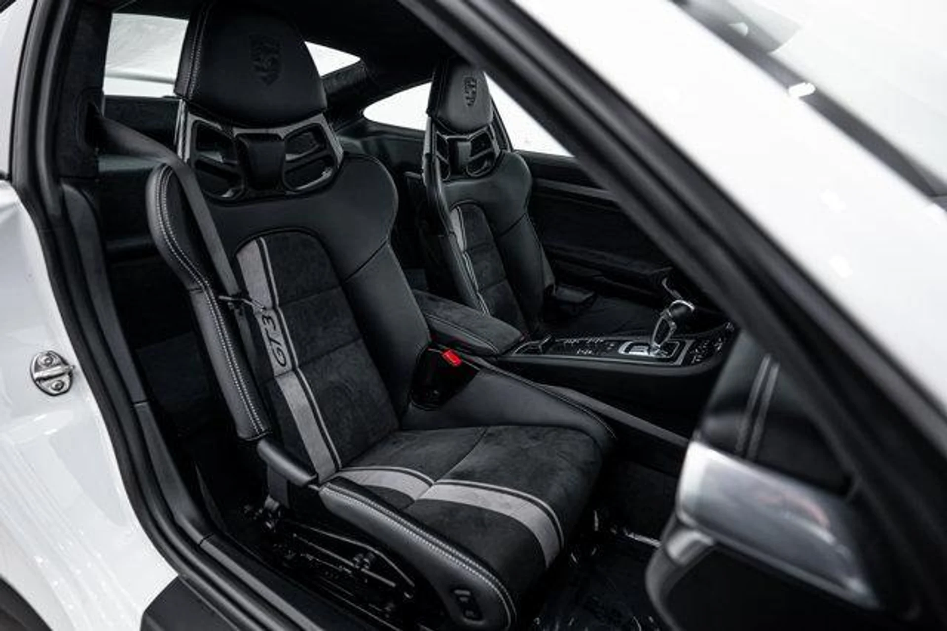 mph021_1100936904_MNB_Sbe2_Zlvzy8m9_Tv95v_Vbbw2_PU_c7934cb7cd