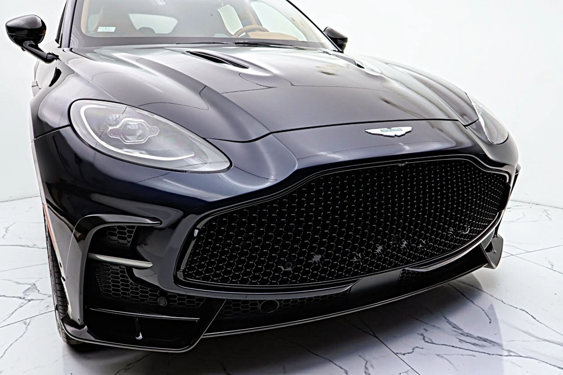 mph021_1107445945_New_2026_Aston_Martin_DBX_S_c0fe5e06f2