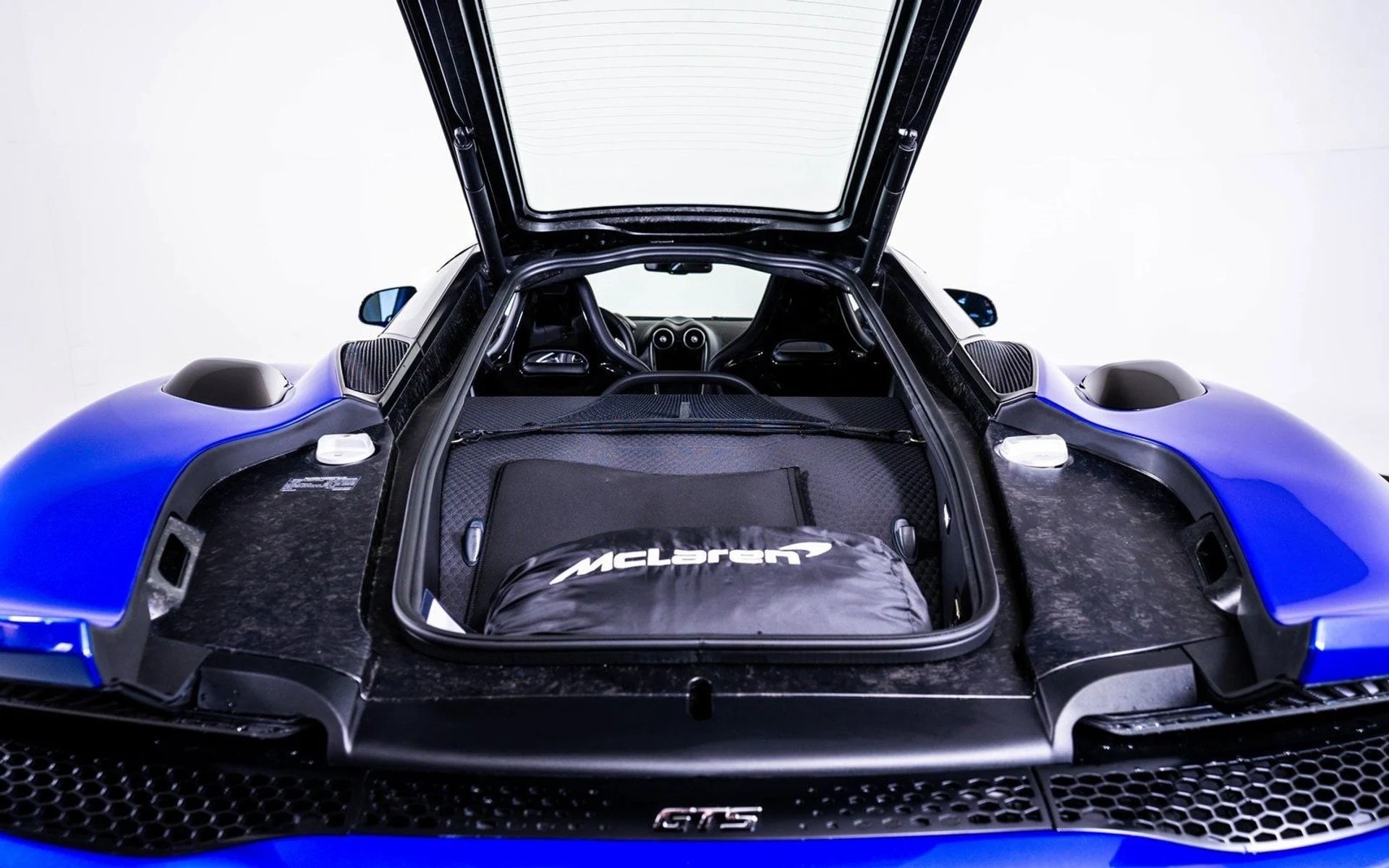 mph021_1109054928_7317636a08d7afe5870b993eefd23129x_8364e0a20b