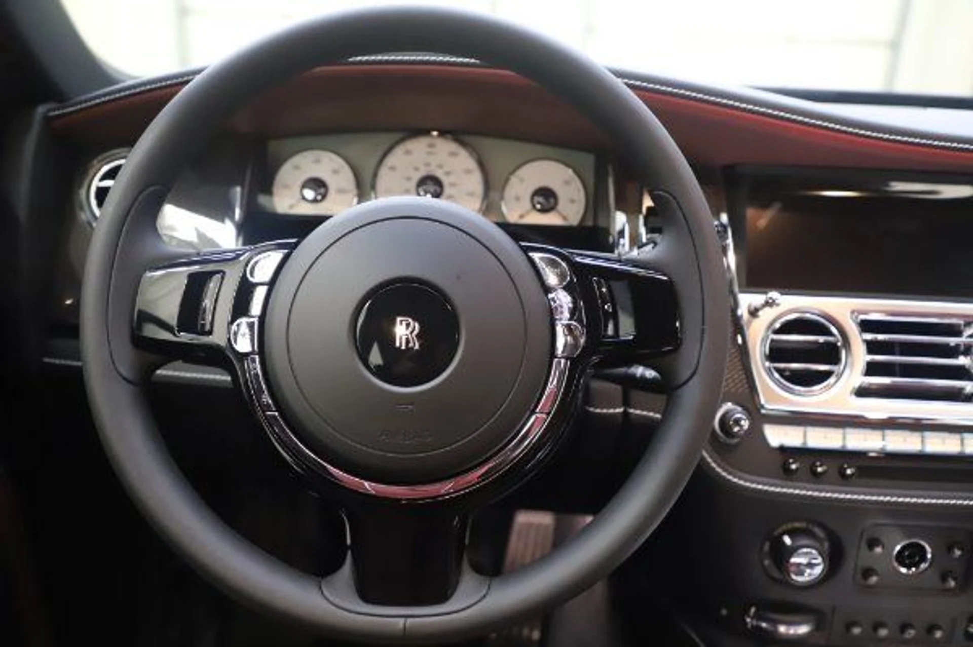 mph021_1116499758_Used_2020_Rolls_Royce_Ghost_cb9a29a81a