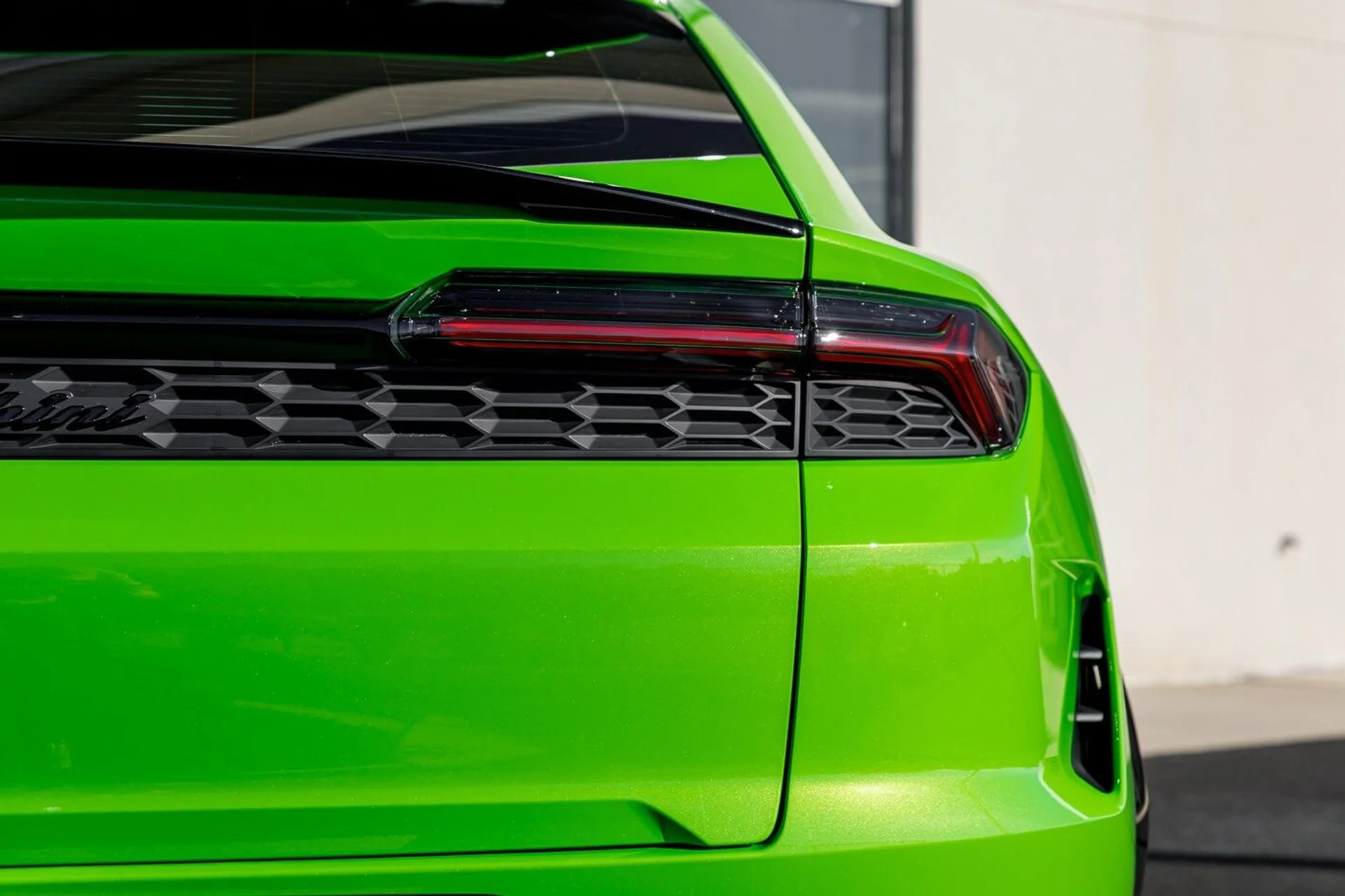 mph021_1127297165_cf34f427fdaec2ab95ec840eed50d301x_4d174a2fc5