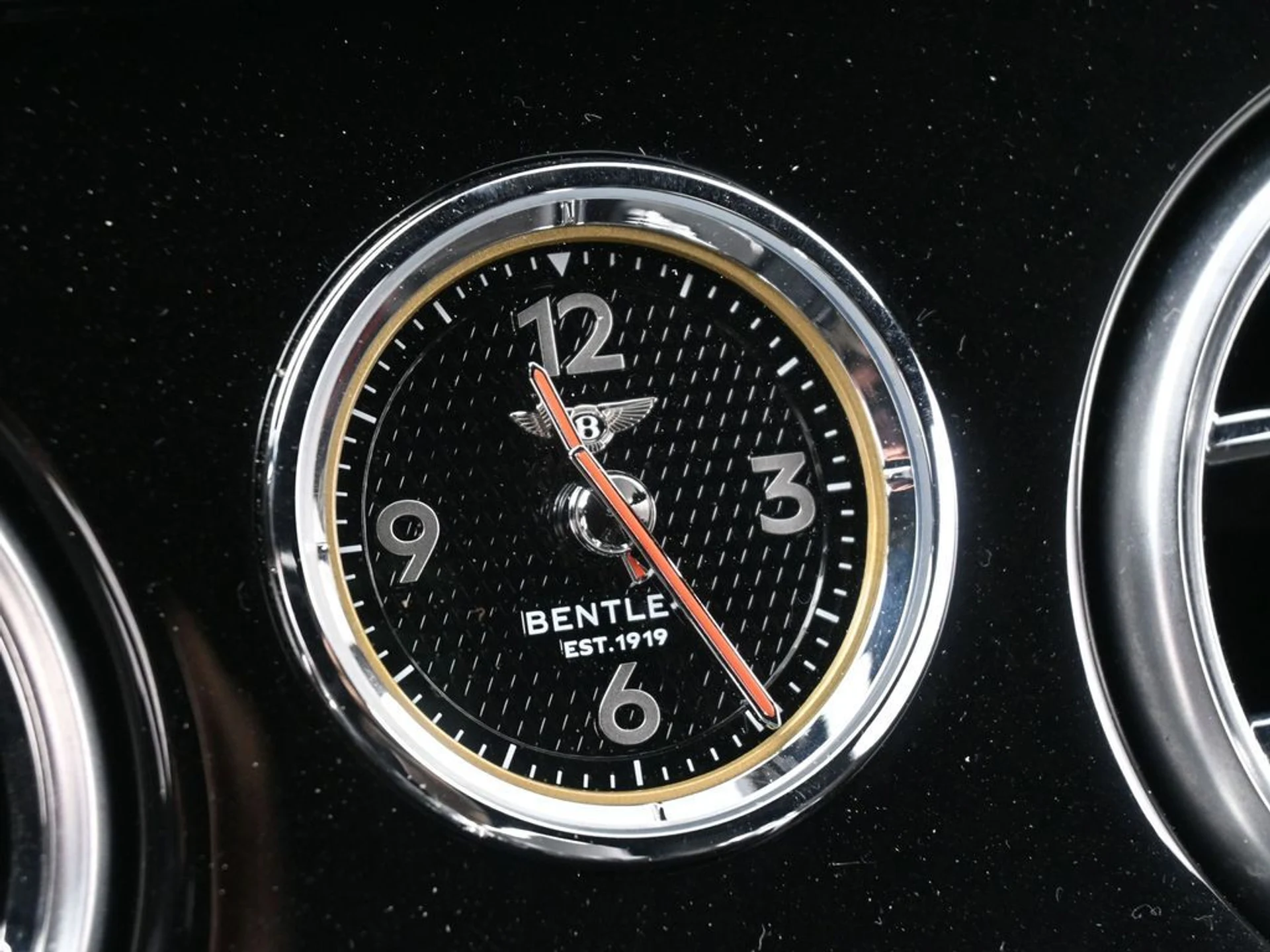 mph021_113572569_e5a86c4ba3525d73e712d1dbdc5db10ex_884f5e2da4