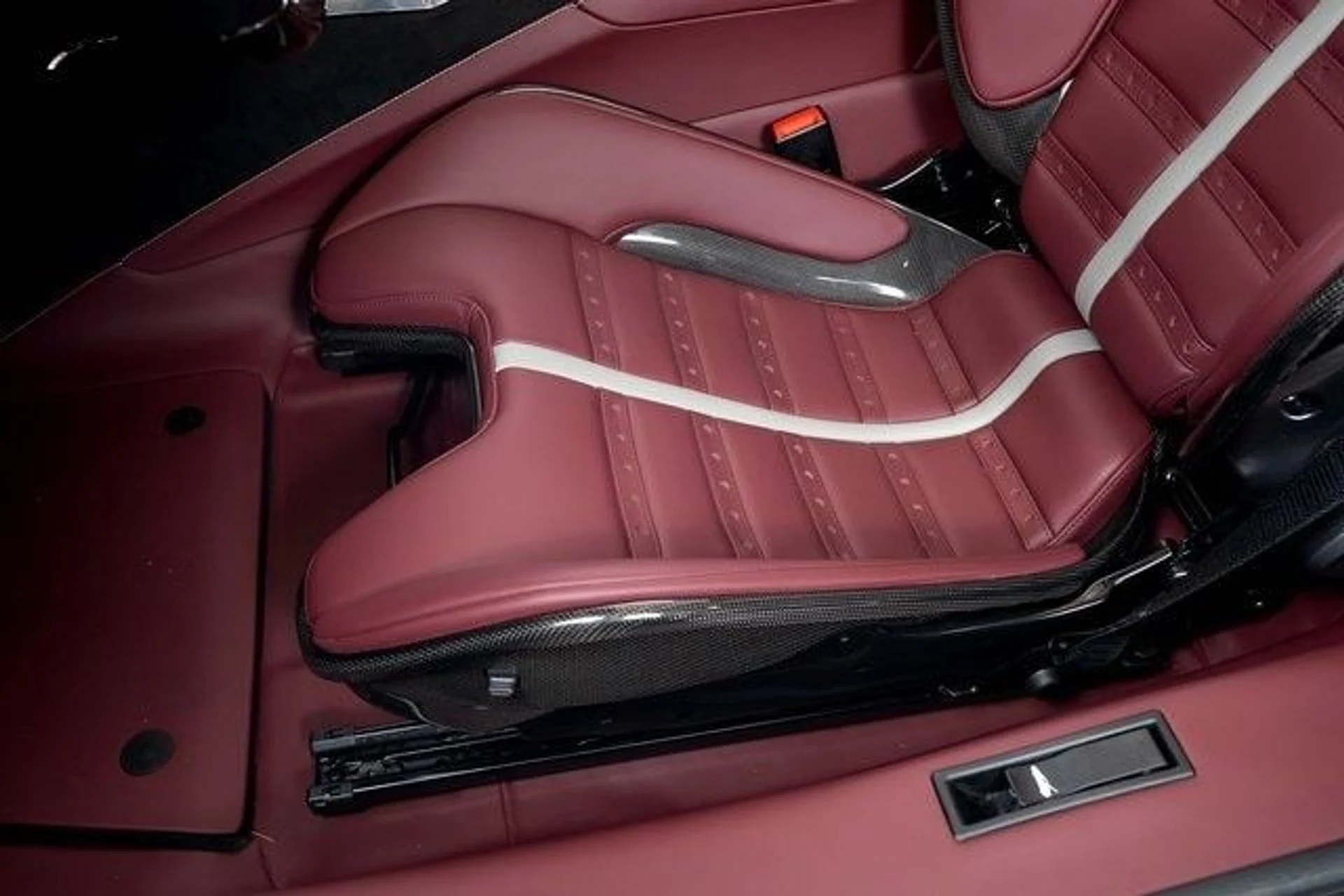 mph021_113849956_0c92ab75b1ae115b2fc361803f4424e2x_4040b7d097