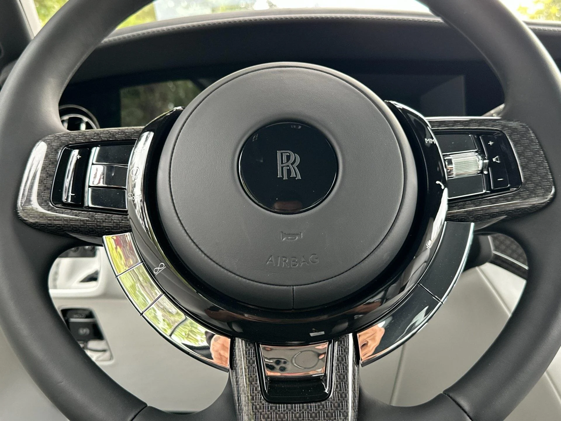 mph021_1142362203_New_2025_Rolls_Royce_Black_Badge_Spectre_Black_Badge_1747423261_3c15477e5b