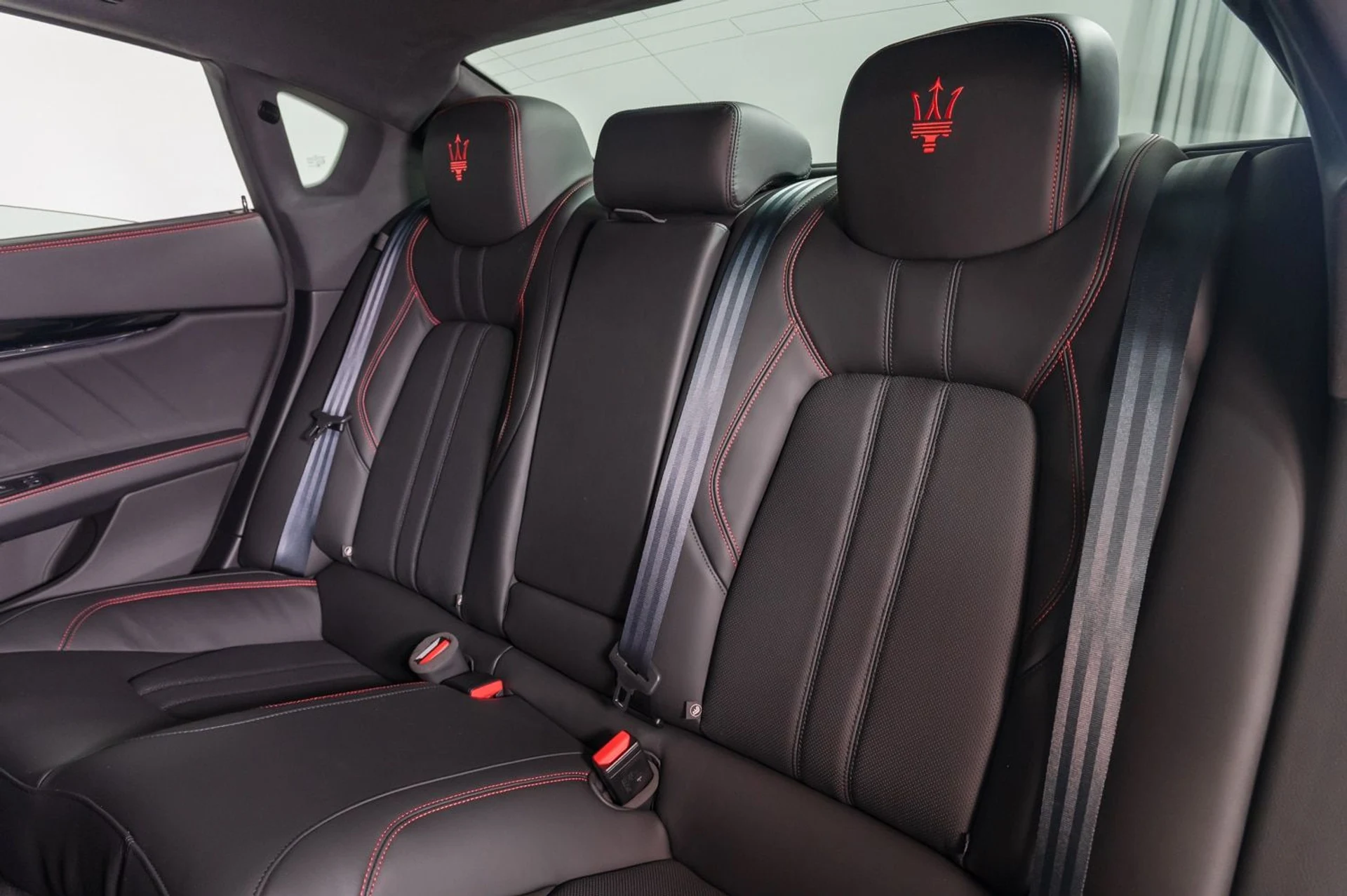 mph021_114439489_aaa800a8ed934d8798025228c3031680_441eb45960